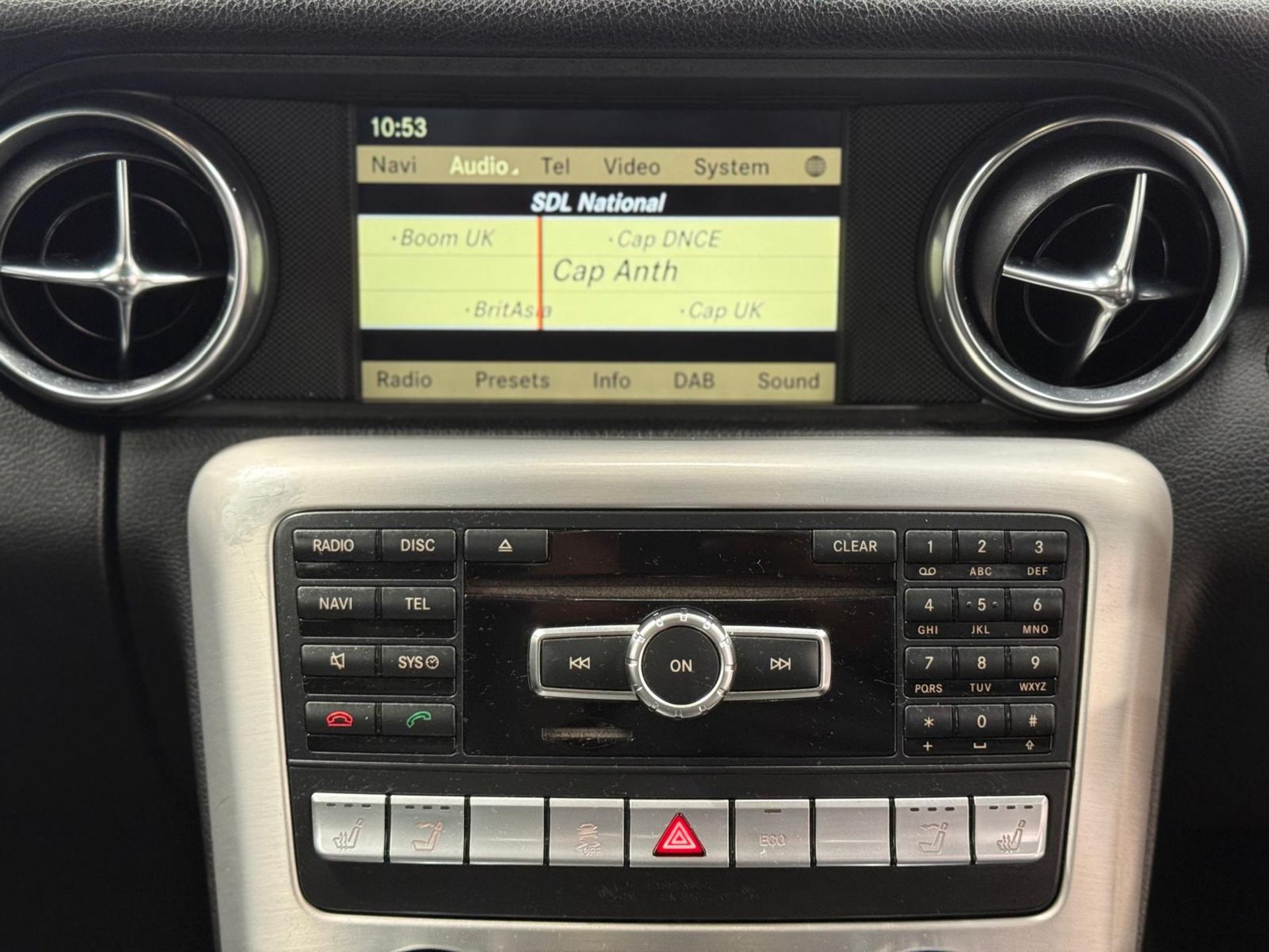 2012 MERCEDES-BENZ SLK200 BLUEEFFICIENCY AUTO – 1.8 PETROL– 147K MILES >>--NO VAT ON HAMMER--<< - Image 23 of 38