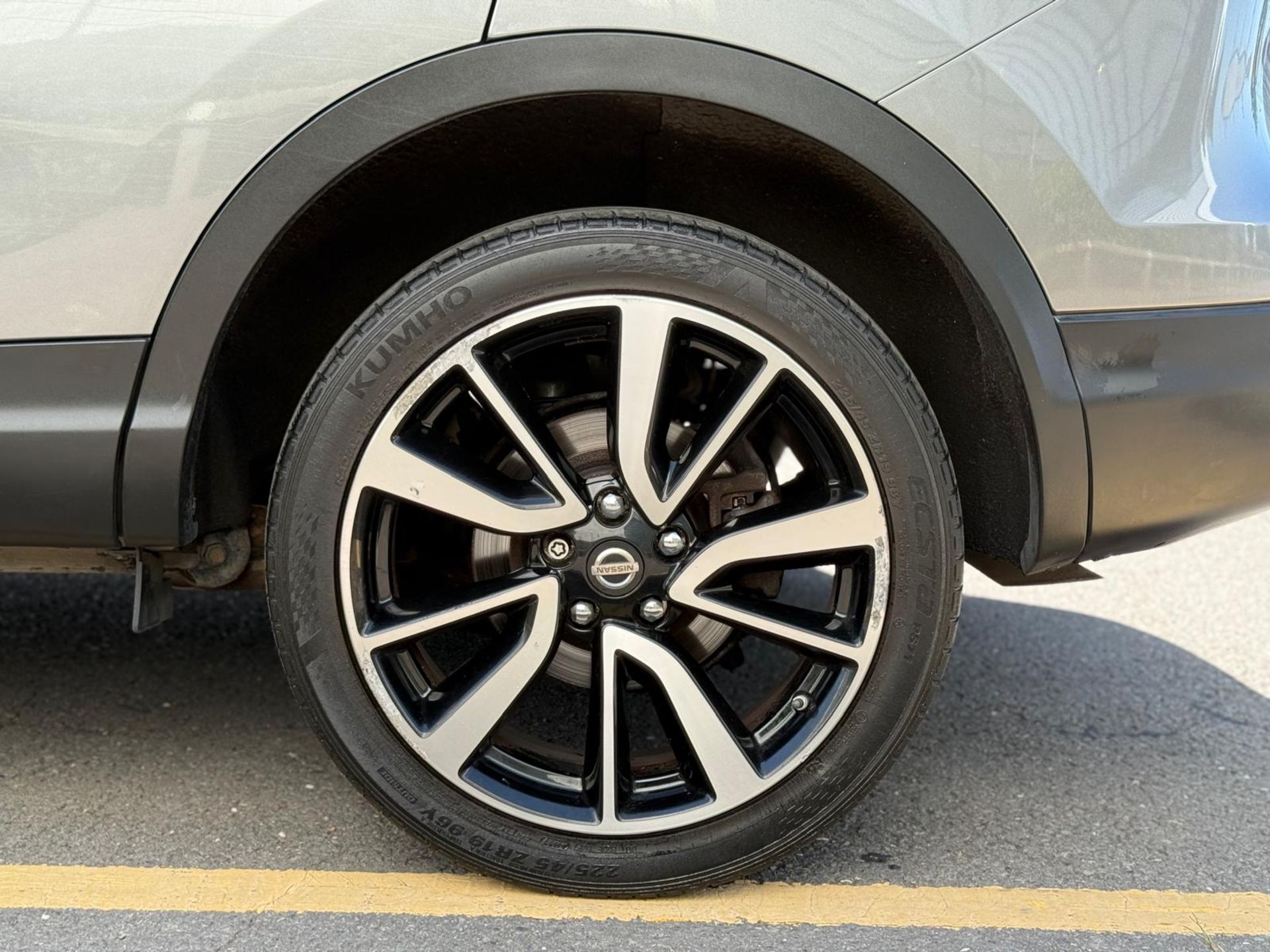 2015 NISSAN QASHQAI TEKNA DCI CVT – 101K MILES – TOP SPEC >>--NO VAT ON HAMMER--<< - Image 40 of 41