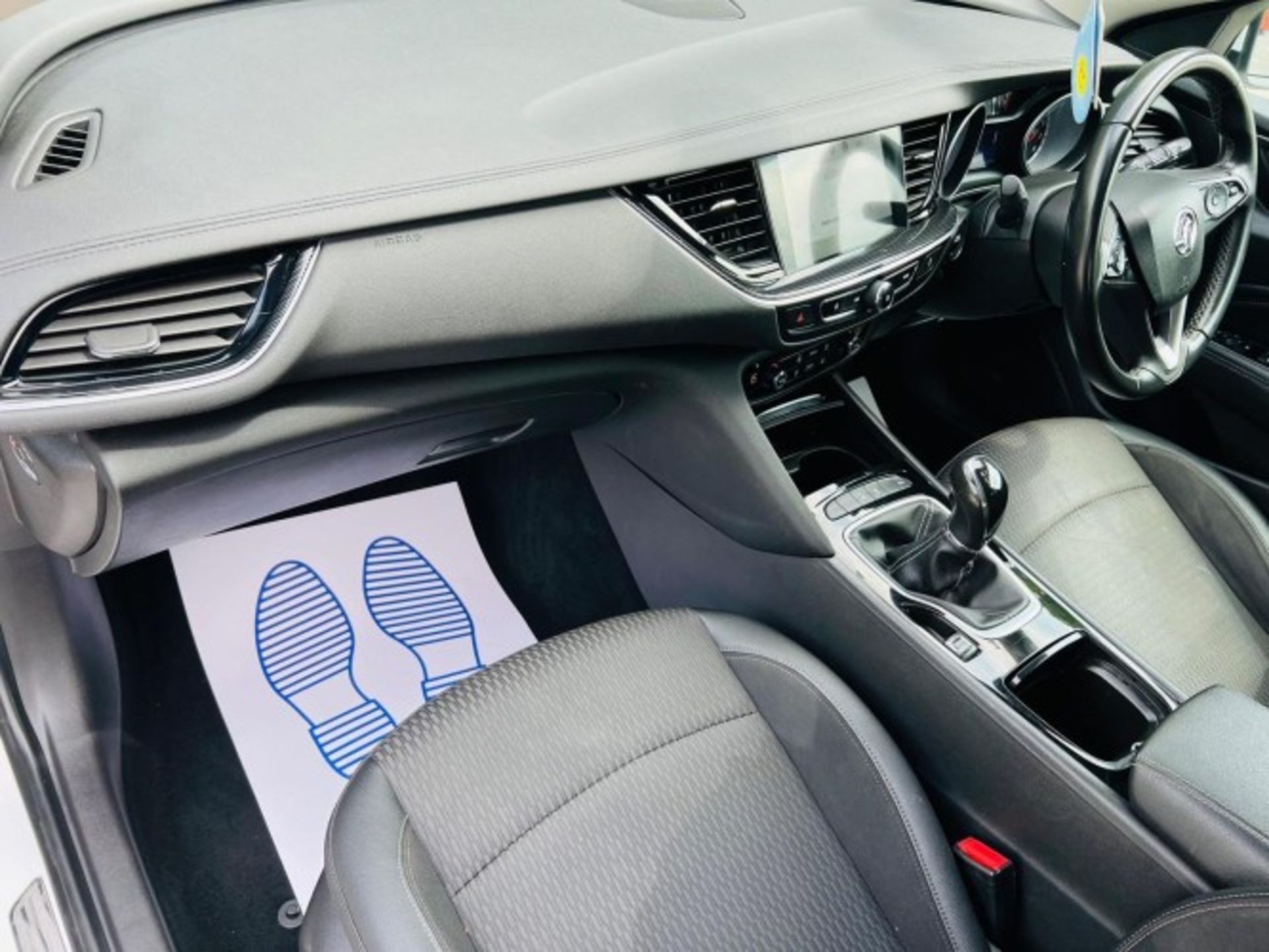 2018 VAUXHALL INSIGNIA 1.6 TURBO D ECOTEC TECH LINE NAV GRAND SPORT EURO 6 >>--NO VAT ON HAMMER--<< - Image 21 of 36