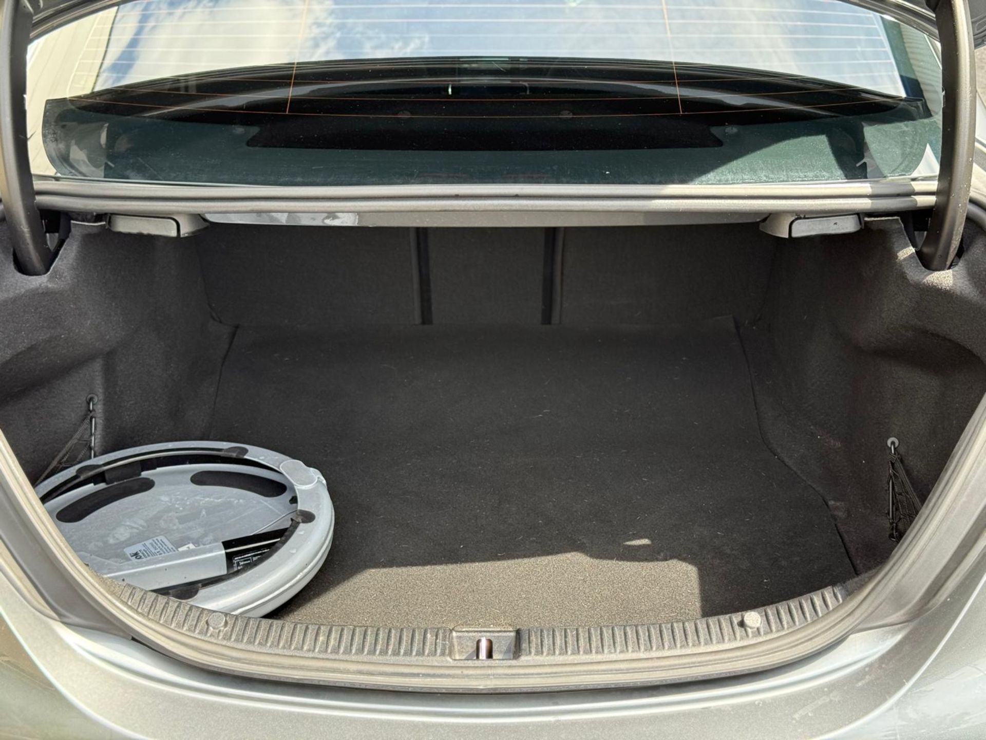 2019 MERCEDES-BENZ AMG C 43 PREMIUM PLUS – 4MATIC – 3.0 V6 >>--NO VAT ON HAMMER--<< - Image 13 of 38