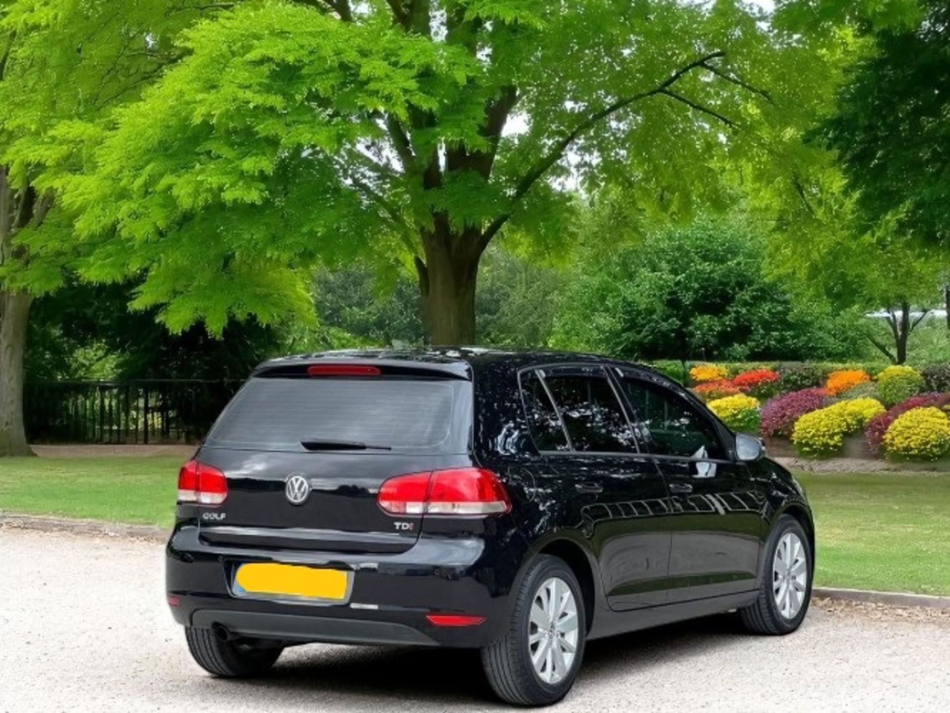 2010 VOLKSWAGEN GOLF PLUS 1.6 TDI SE 5DR HATCHBACK – 128K MILES >>--NO VAT ON HAMMER--<< - Image 8 of 35