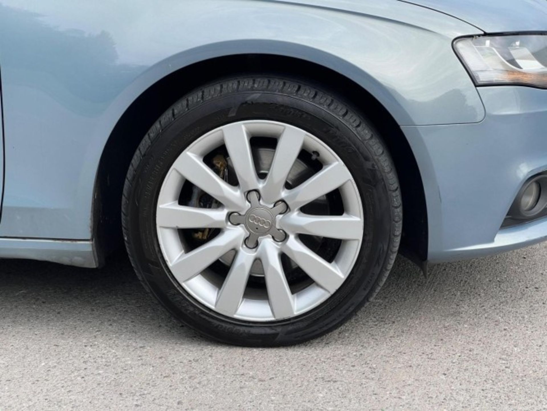 2009 AUDI A4 2.0 TDI EXECUTIVE SE – MULTITRONIC >>--NO VAT ON HAMMER--<< - Image 24 of 39