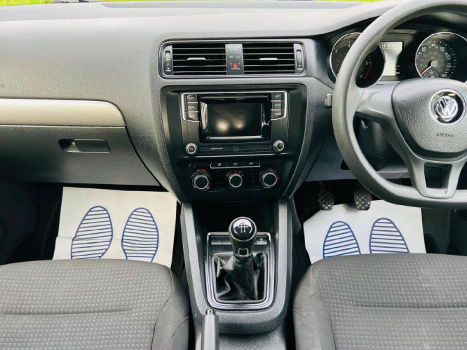 2016 VOLKSWAGEN JETTA 2.0 TDI BLUEMOTION TECH S >>--NO VAT ON HAMMER--<< - Image 21 of 25