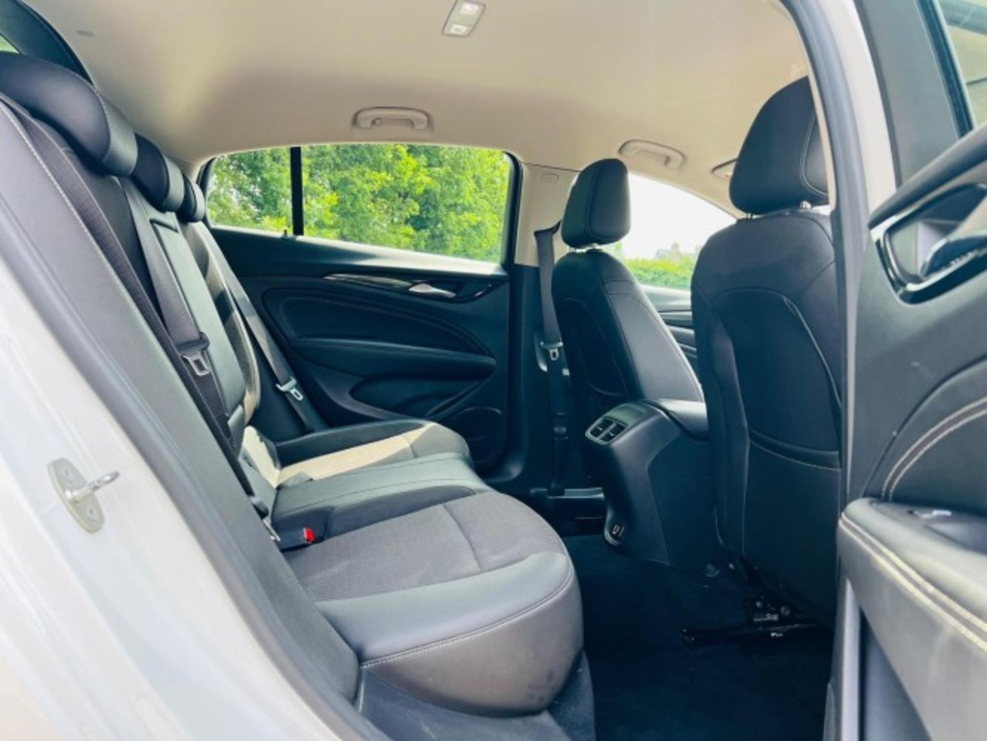 2018 VAUXHALL INSIGNIA 1.6 TURBO D ECOTEC TECH LINE NAV GRAND SPORT EURO 6 >>--NO VAT ON HAMMER--<< - Image 23 of 36
