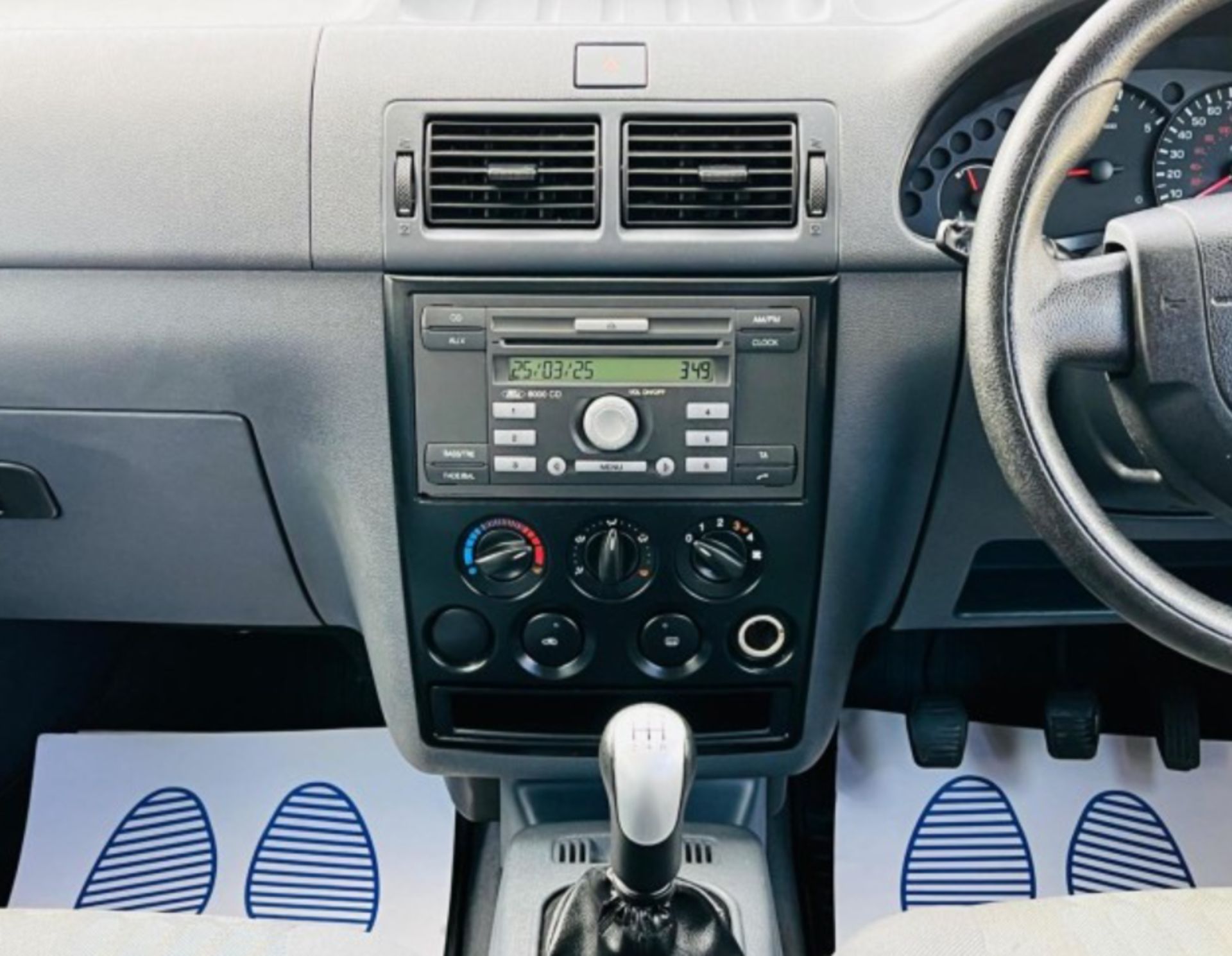 FORD TOURNEO CONNECT 1.8 TDCI T230 90 – 90K MILES >>--NO VAT ON HAMMER--<< - Image 24 of 27