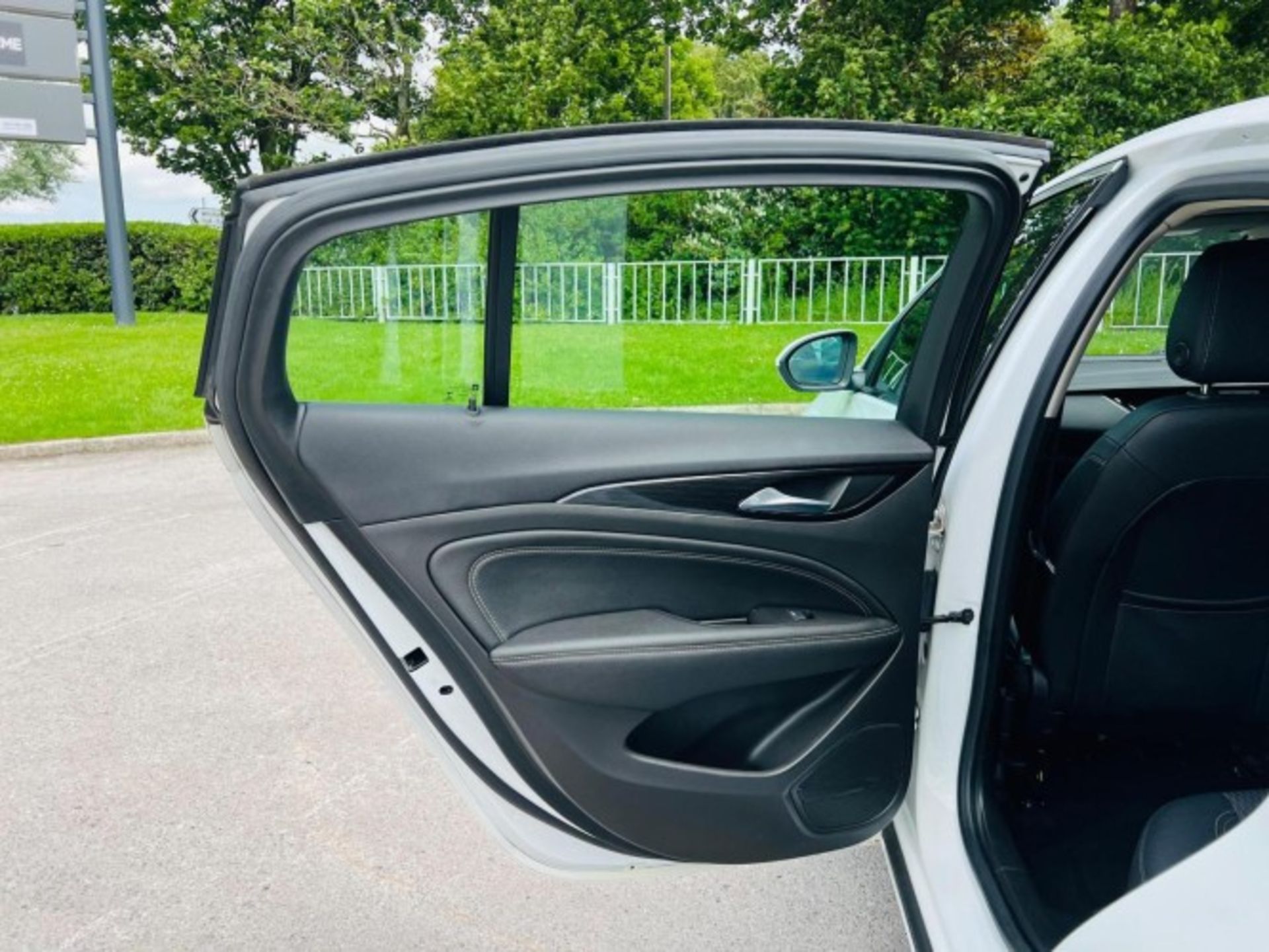 2018 VAUXHALL INSIGNIA 1.6 TURBO D ECOTEC TECH LINE NAV GRAND SPORT EURO 6 >>--NO VAT ON HAMMER--<< - Image 34 of 36