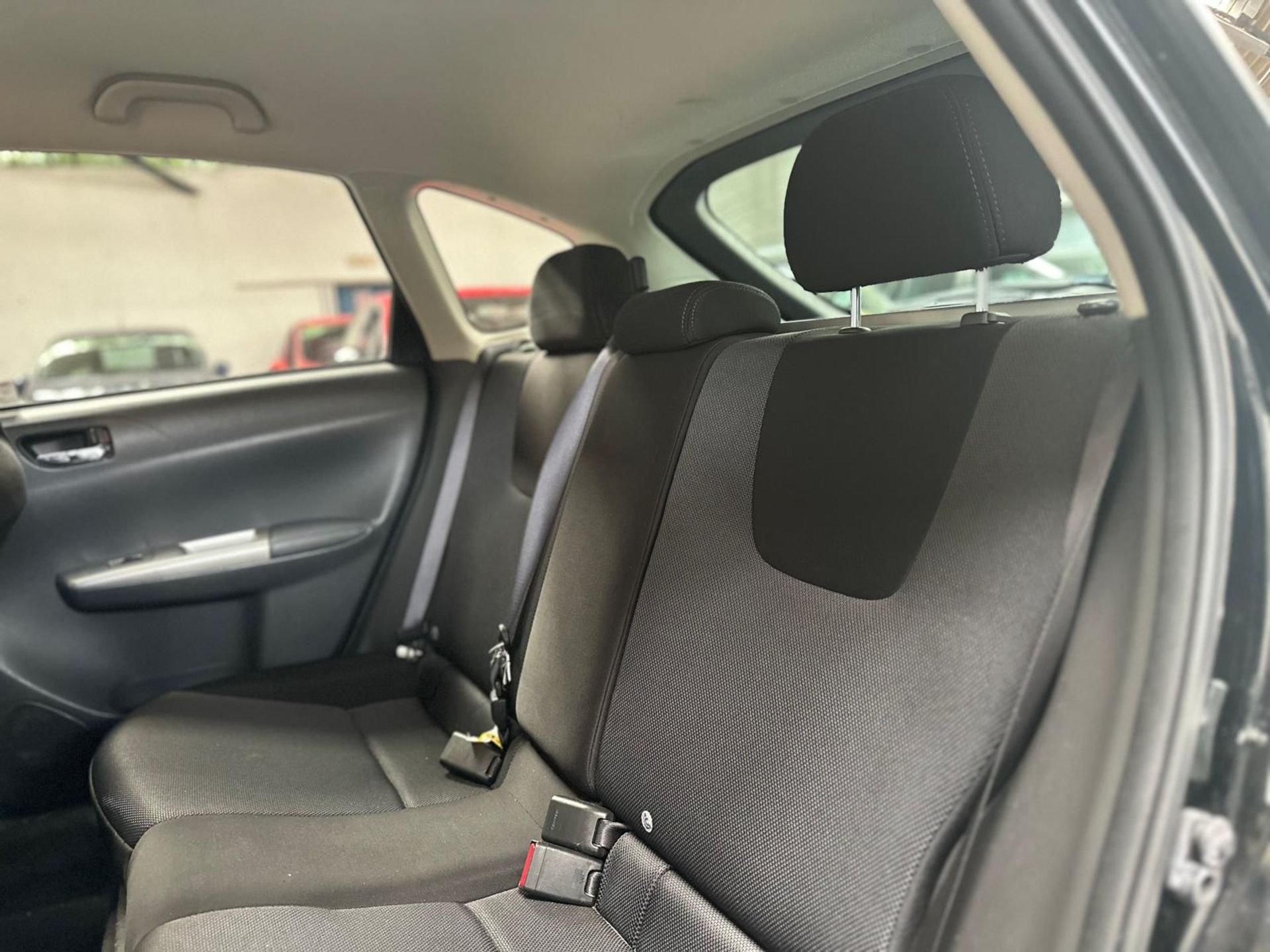 2010 SUBARU IMPREZA WRX – 2.5L PETROL – MANUAL – 5 DOOR HATCHBACK >>--NO VAT ON HAMMER--<< - Image 10 of 29