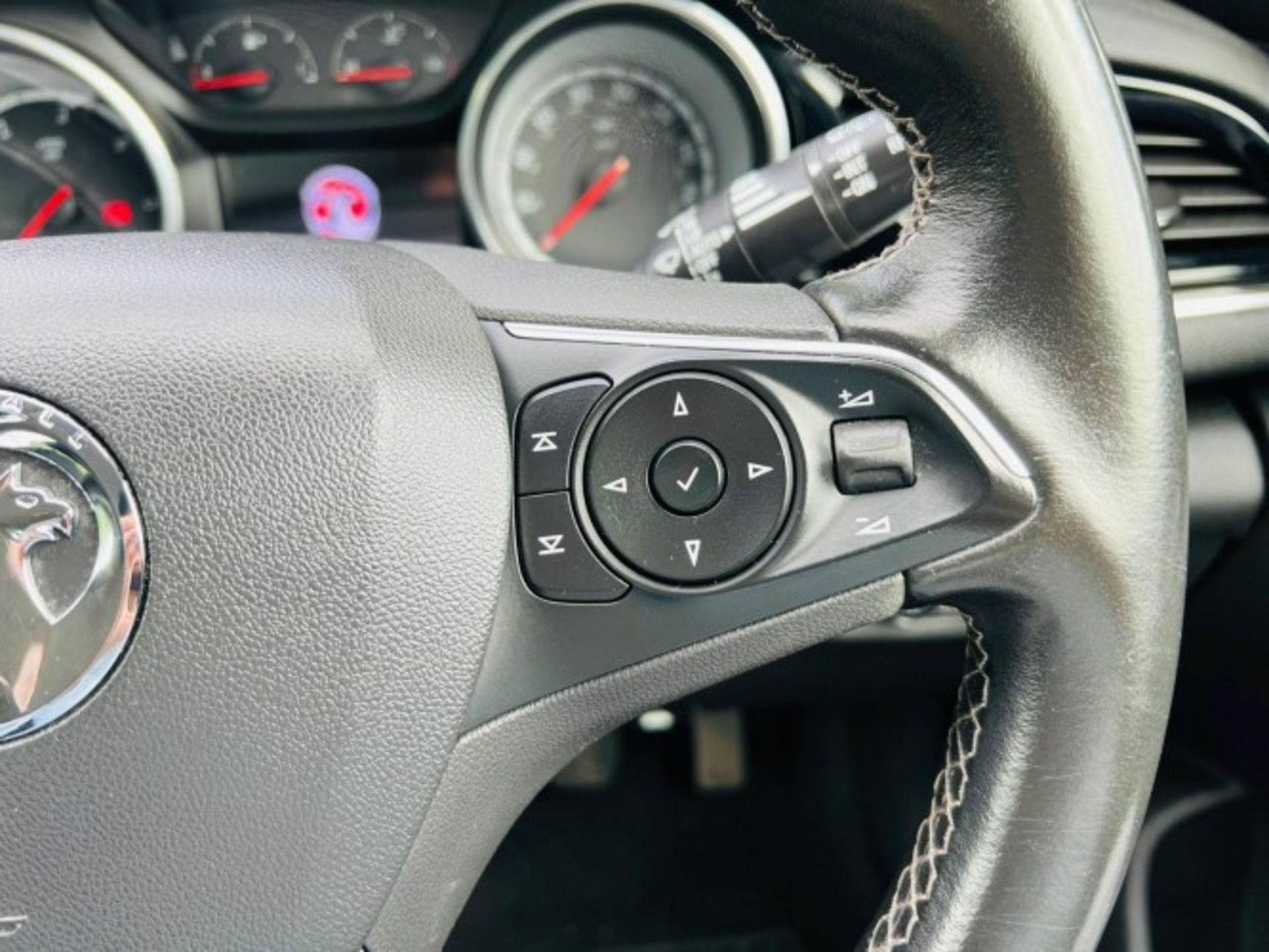 2018 VAUXHALL INSIGNIA 1.6 TURBO D ECOTEC TECH LINE NAV GRAND SPORT EURO 6 >>--NO VAT ON HAMMER--<< - Image 22 of 36