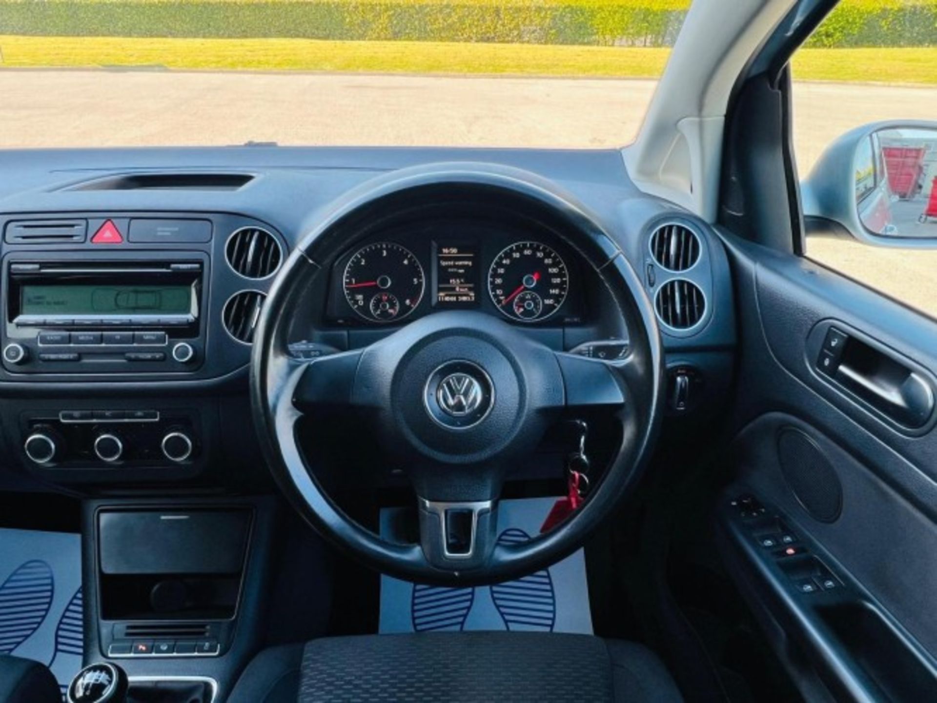 2011 VOLKSWAGEN GOLF PLUS 1.6 TDI SE EURO 5 – MANUAL >>--NO VAT ON HAMMER--<< - Image 26 of 32