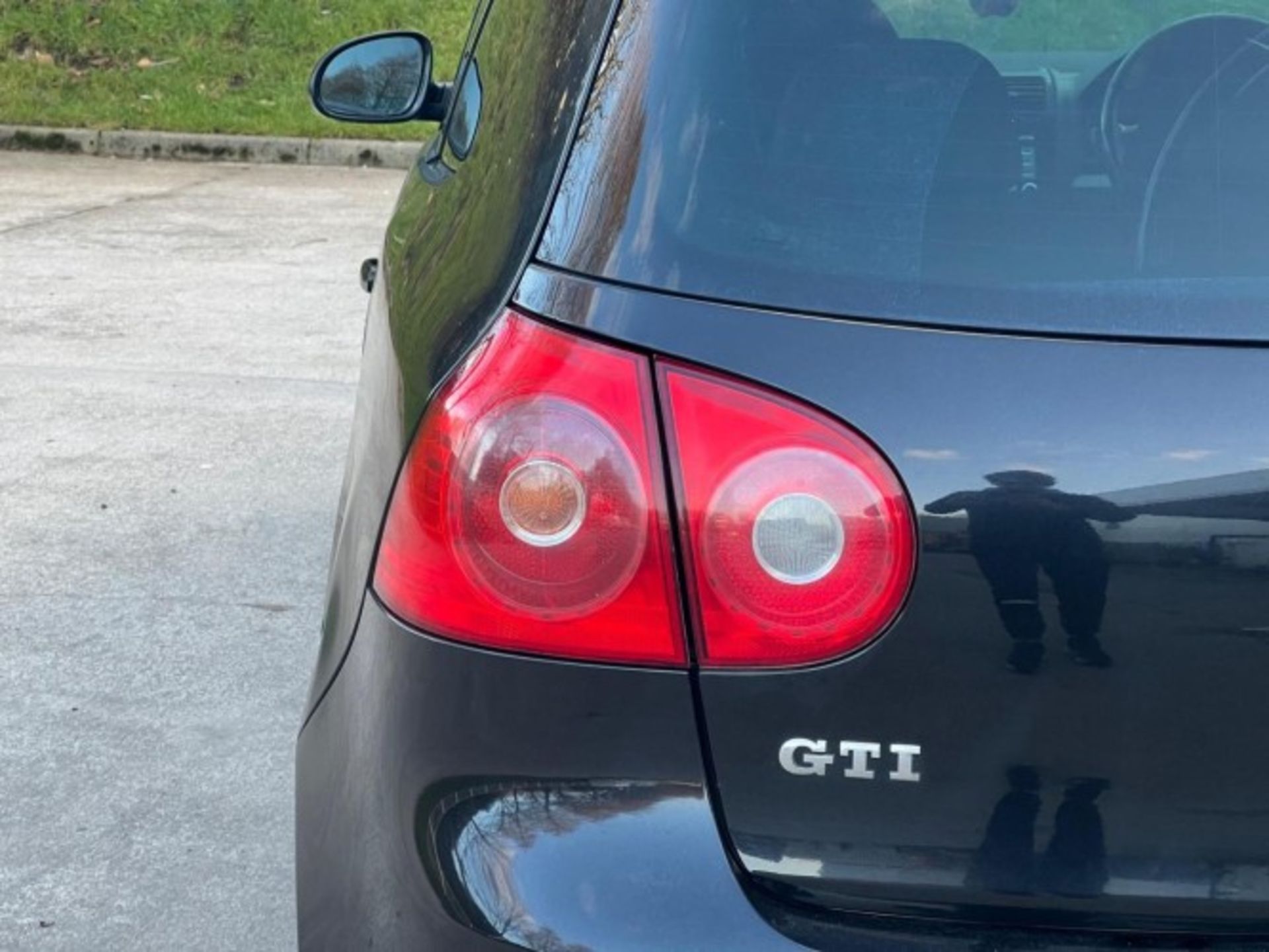 2007-57 VOLKSWAGEN GOLF 2.0 TFSI GTI 3DR – ULEZ COMPLIANT >>--NO VAT ON HAMMER--<< - Image 26 of 32