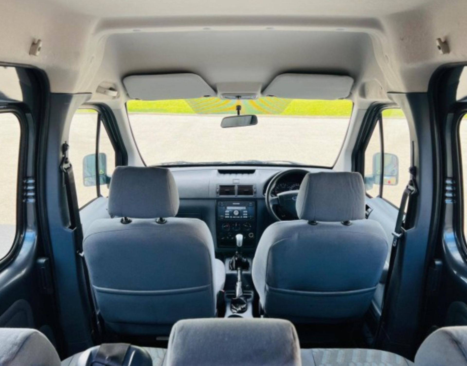 FORD TOURNEO CONNECT 1.8 TDCI T230 90 – 90K MILES >>--NO VAT ON HAMMER--<< - Image 18 of 27