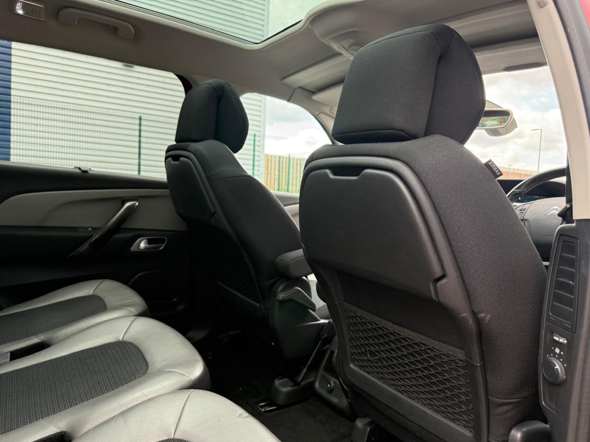 2016 CITROËN GRAND C4 PICASSO EXCLUSIVE+ 1.6 BLUEHDI– 96K MILES – RED >>--NO VAT ON HAMMER--<< - Image 36 of 39