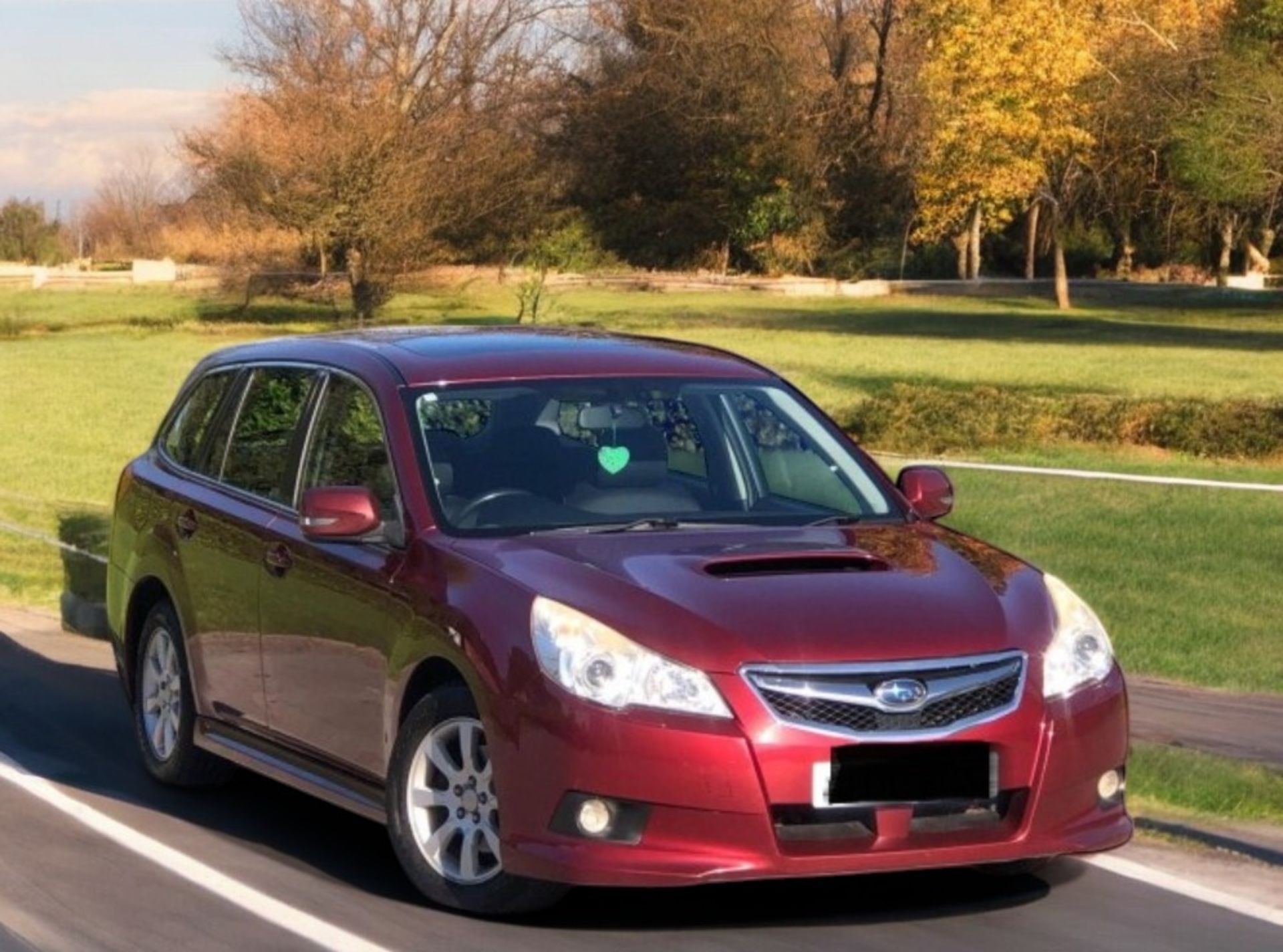 2010 SUBARU LEGACY 2.0D S SPORT TOURER 4WD >>--NO VAT ON HAMMER--<< - Image 2 of 29
