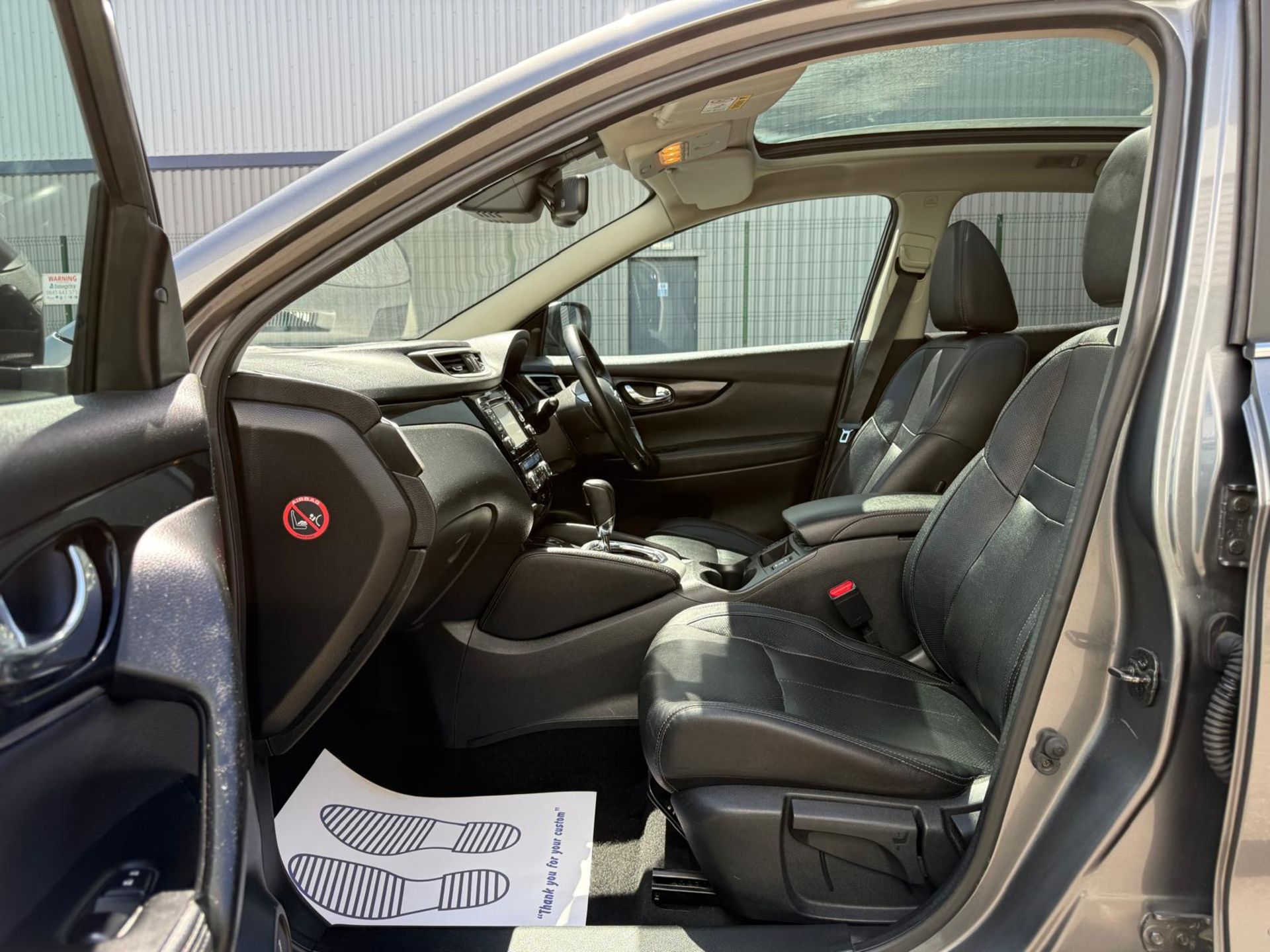 2015 NISSAN QASHQAI TEKNA DCI CVT – 101K MILES – TOP SPEC >>--NO VAT ON HAMMER--<< - Image 18 of 41