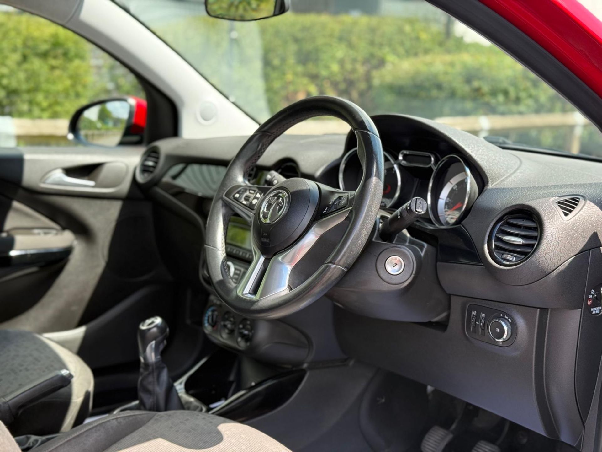 2015 VAUXHALL ADAM 1.2I JAM EURO 6 – 88K MILES – FSH >>--NO VAT ON HAMMER--<< - Image 20 of 35
