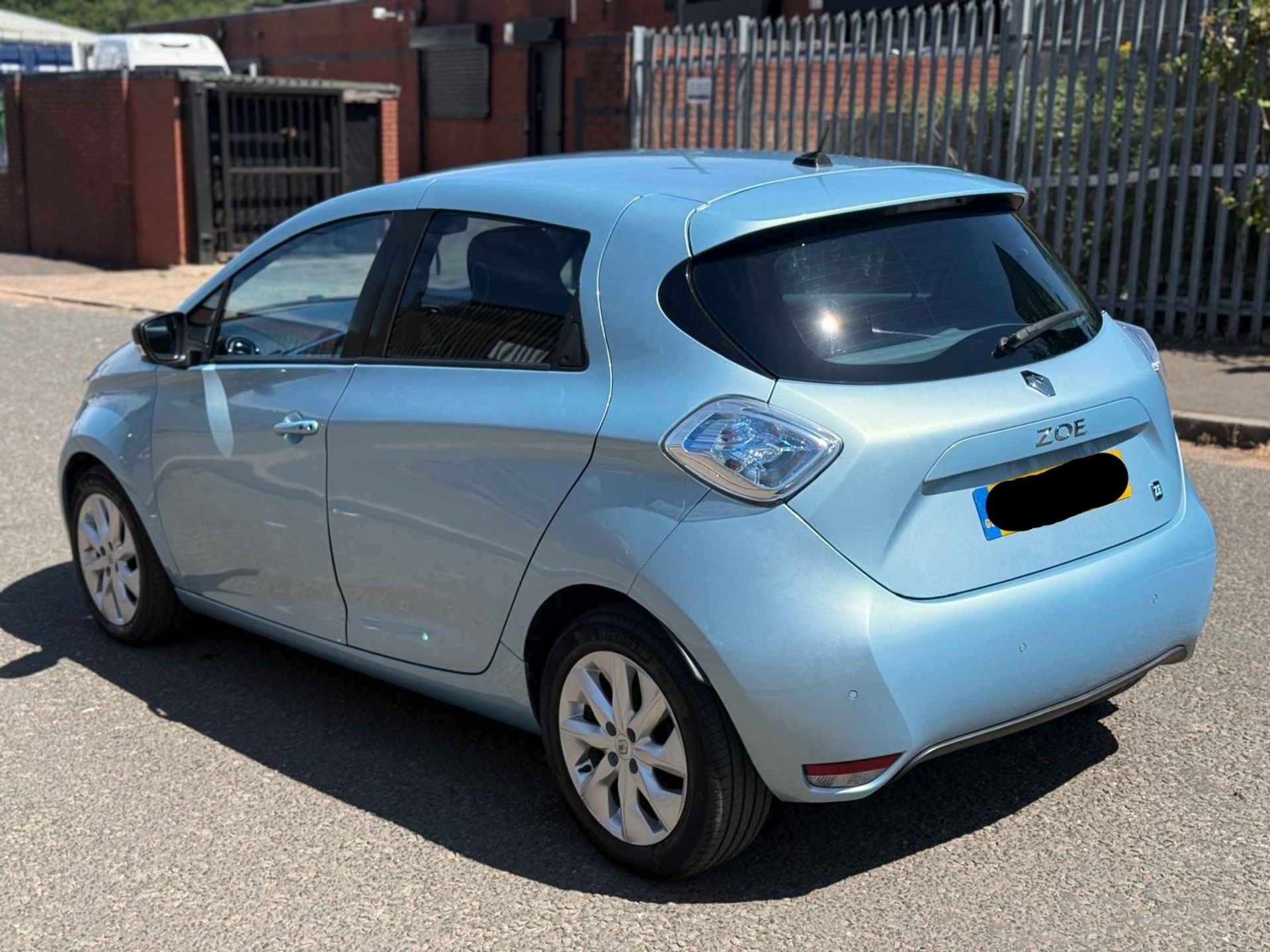 2014 RENAULT ZOE DYNAMIQUE INTENS AUTO – 68K MILES – 91% BATTERY HEALTH >>--NO VAT ON HAMMER--<< - Image 12 of 36