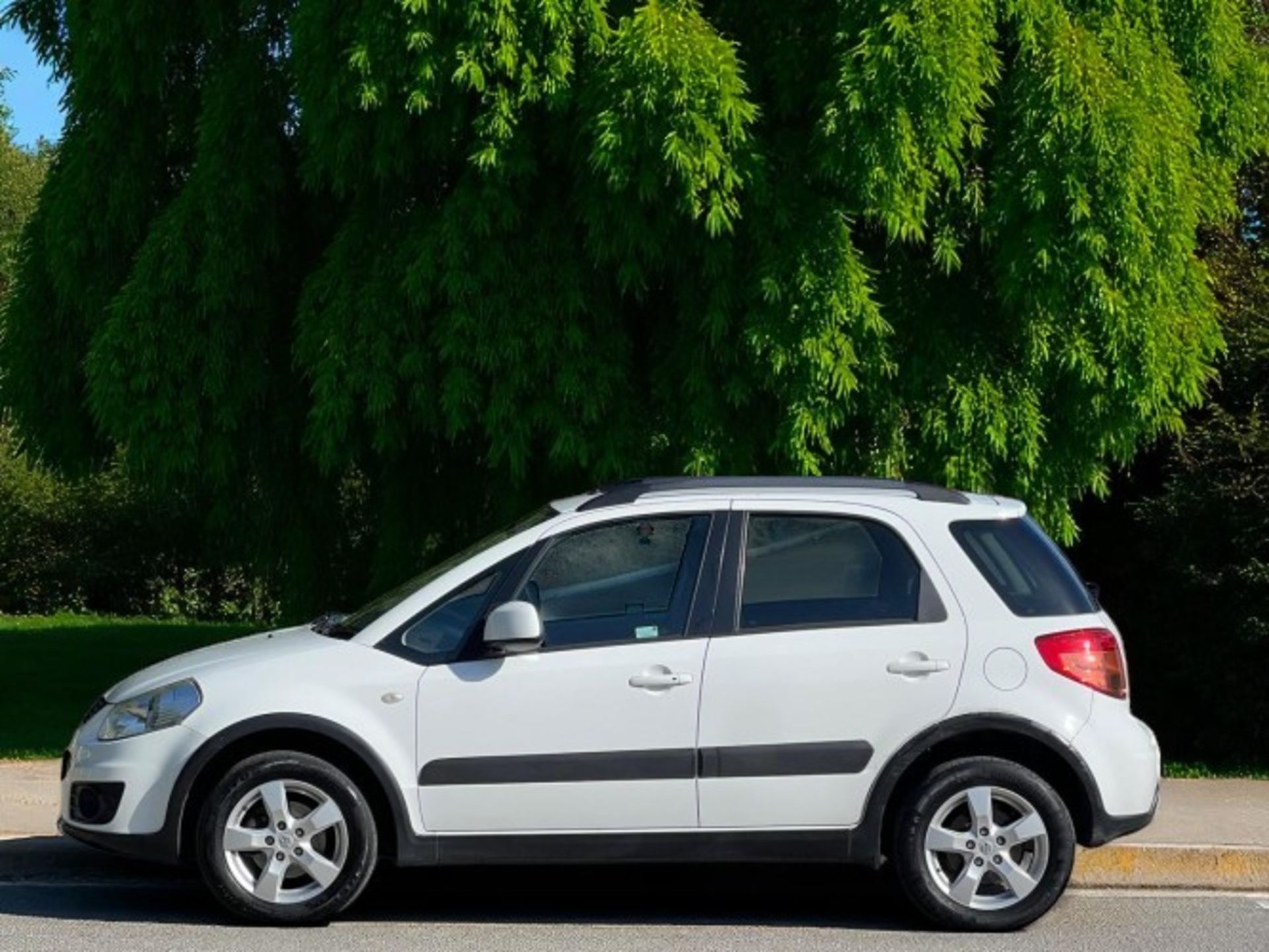 2011 SUZUKI SX4 1.6 SZ5 4GRIP 5DR – 114,414 MILES >>--NO VAT ON HAMMER--<< - Image 10 of 27