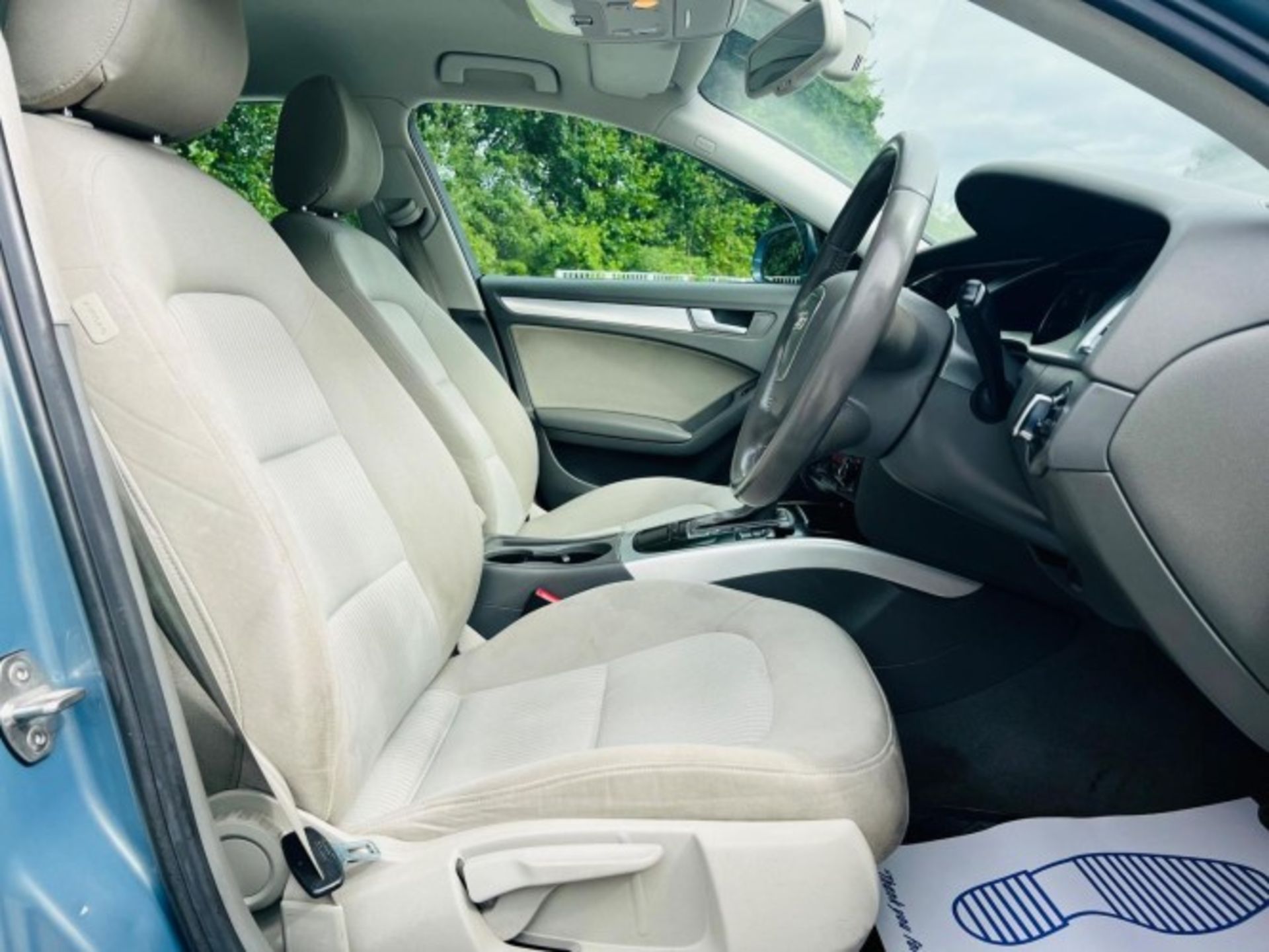 2009 AUDI A4 2.0 TDI EXECUTIVE SE – MULTITRONIC >>--NO VAT ON HAMMER--<< - Image 27 of 39
