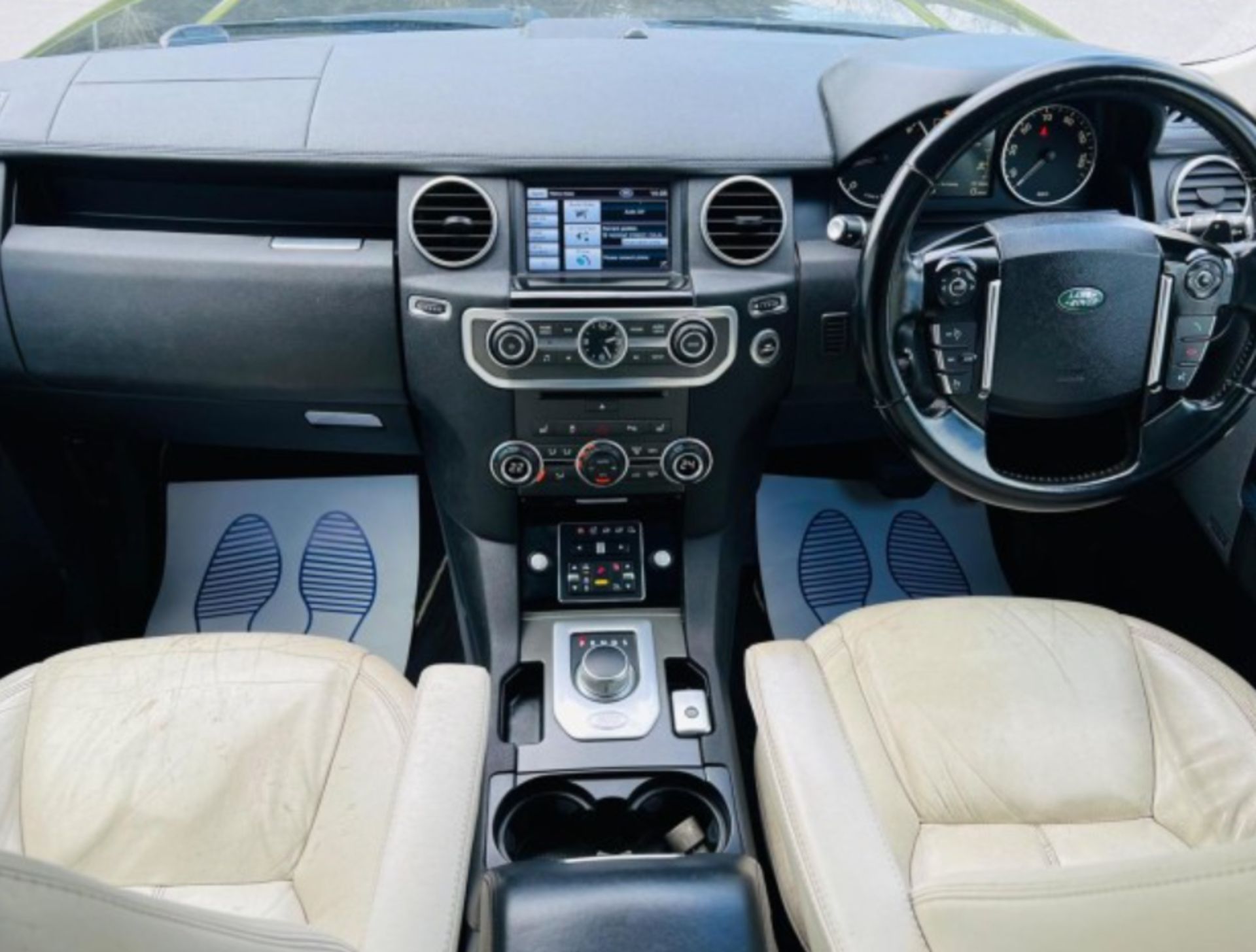 LAND ROVER DISCOVERY 4 3.0 SD V6 HSE AUTO 4WD EURO 5 5DR – 123K MILES >>--NO VAT ON HAMMER--<< - Image 20 of 25