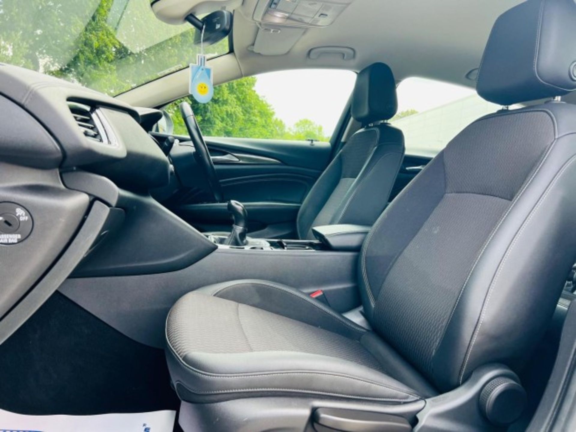 2018 VAUXHALL INSIGNIA 1.6 TURBO D ECOTEC TECH LINE NAV GRAND SPORT EURO 6 >>--NO VAT ON HAMMER--<< - Image 17 of 36