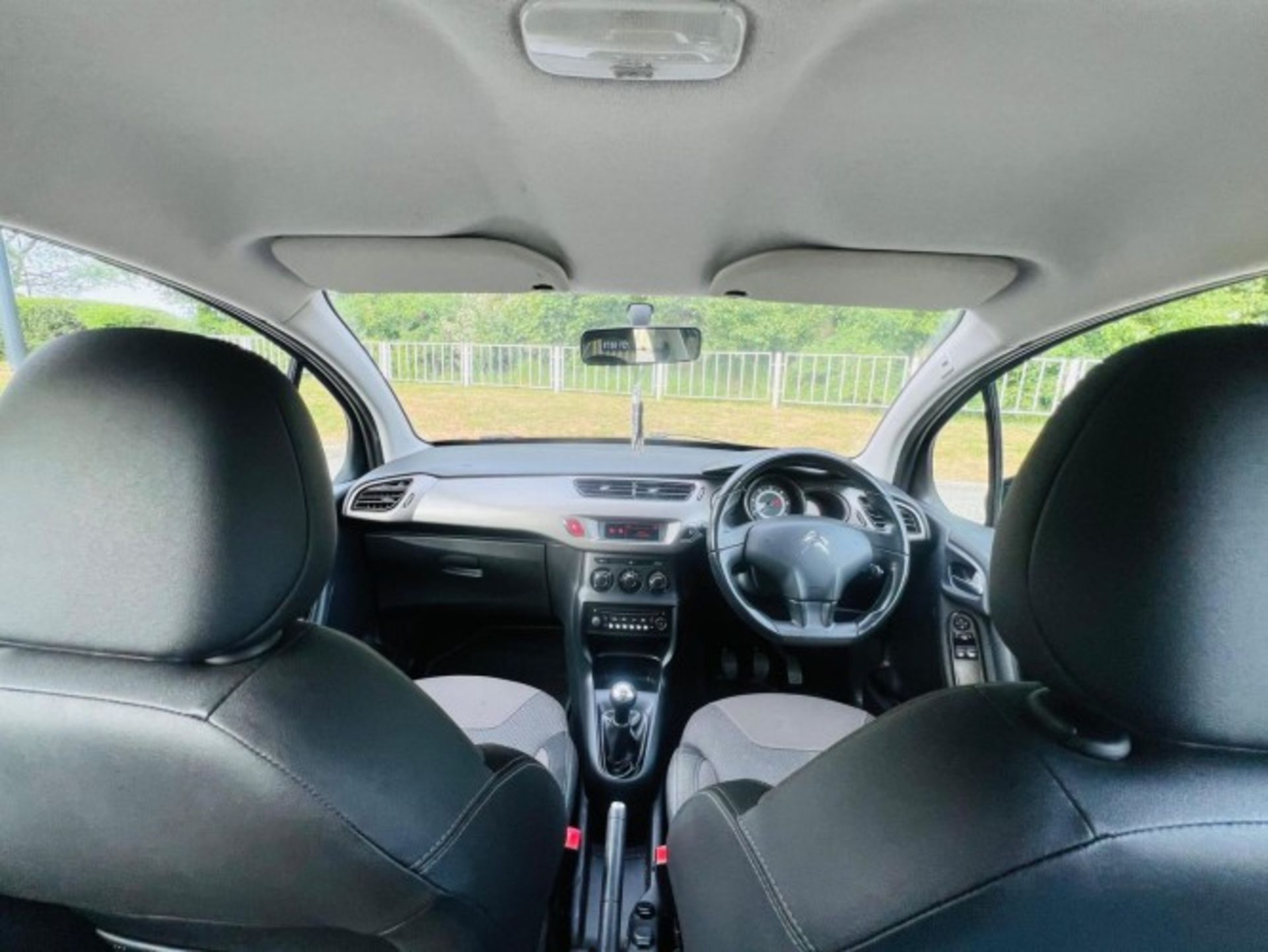 2014 CITROEN C3 1.2 VTI VTR+ – MANUAL >>--NO VAT ON HAMMER--<< - Image 17 of 26