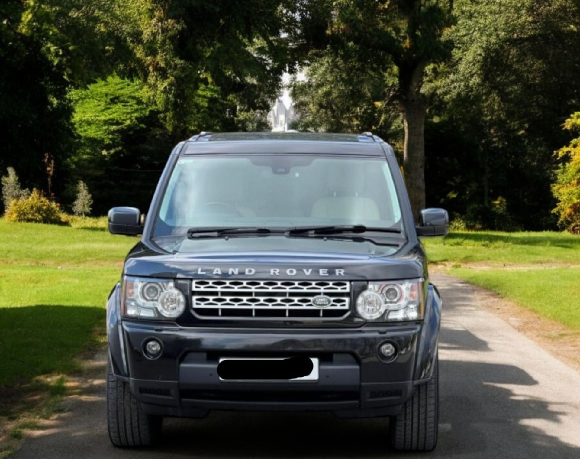 LAND ROVER DISCOVERY 4 3.0 SD V6 HSE AUTO 4WD EURO 5 5DR – 123K MILES >>--NO VAT ON HAMMER--<< - Image 2 of 25