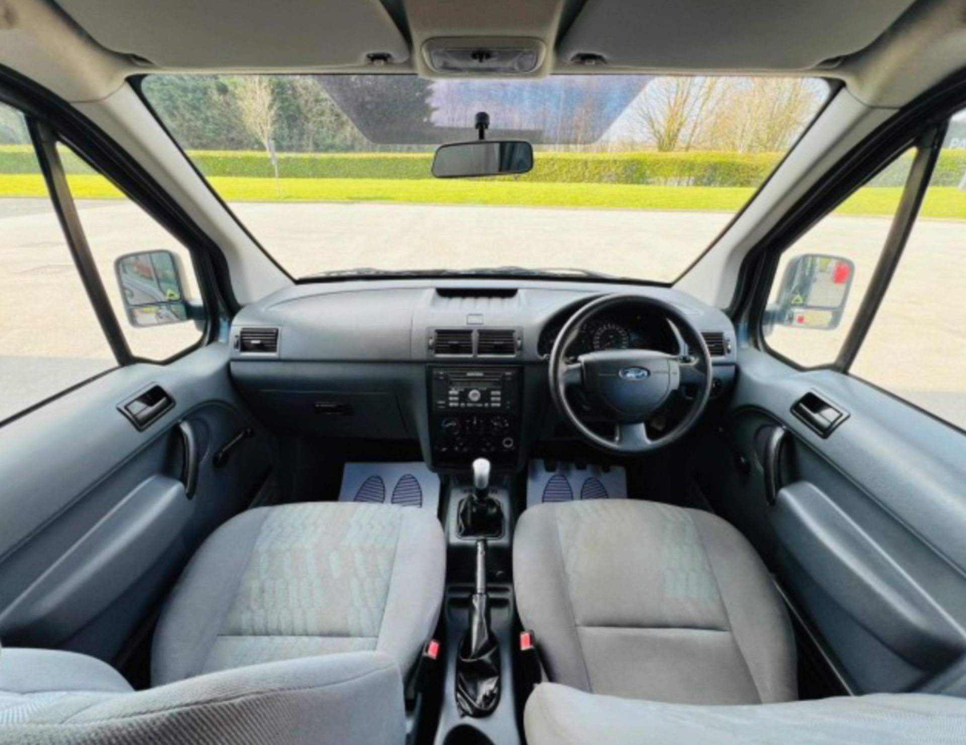 FORD TOURNEO CONNECT 1.8 TDCI T230 90 – 90K MILES >>--NO VAT ON HAMMER--<< - Image 22 of 27