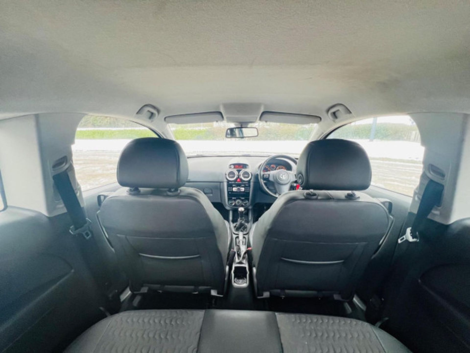 2013 VAUXHALL CORSA 1.2 16V SE 3DR >>--NO VAT ON HAMMER--<< - Image 21 of 32