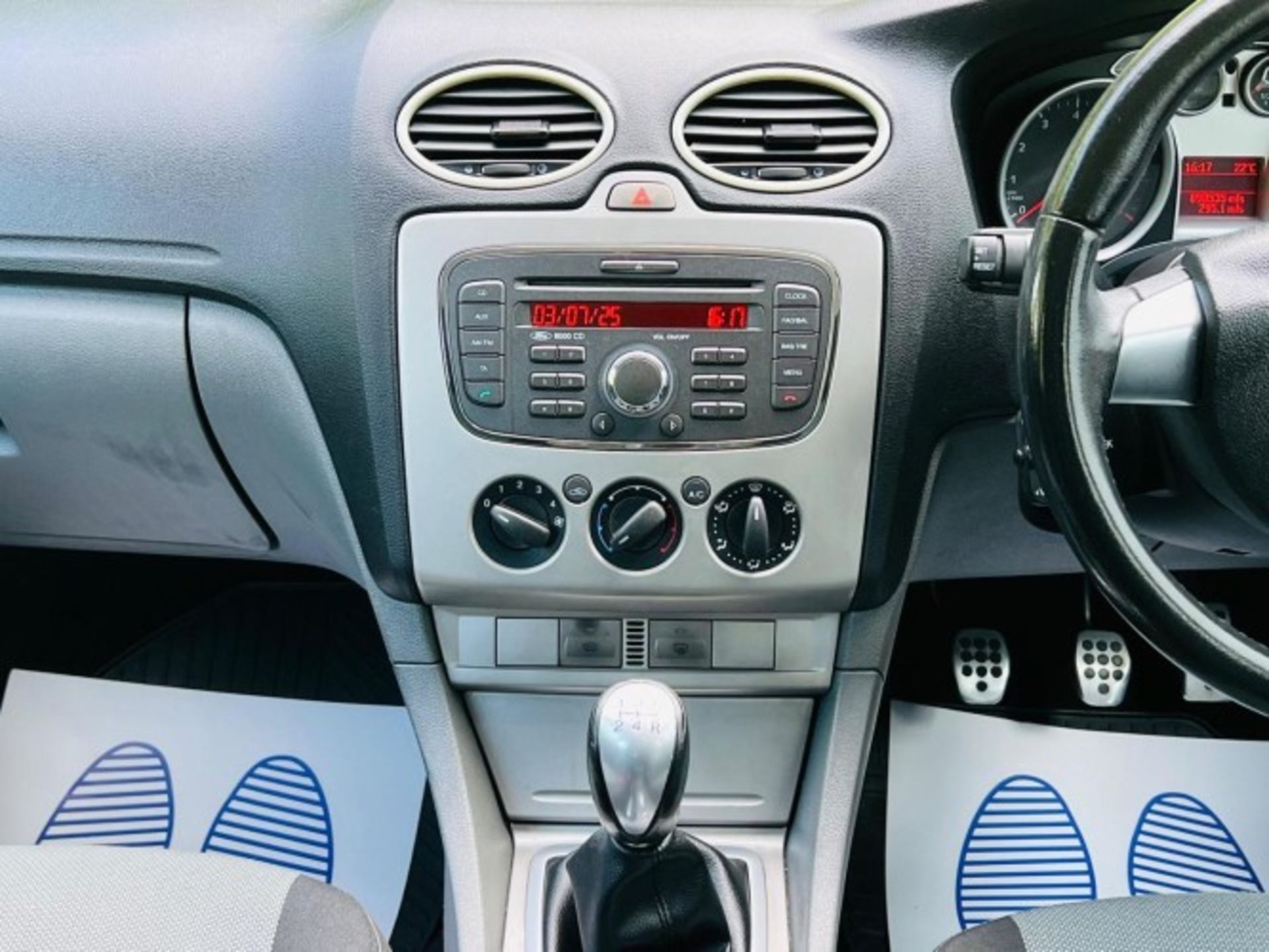 **(ONLY 98K MILEAGE)** 2009 FORD FOCUS 1.8 ZETEC S 5DR HATCHBACK >-NO VAT ON HAMMER-< - Image 37 of 40