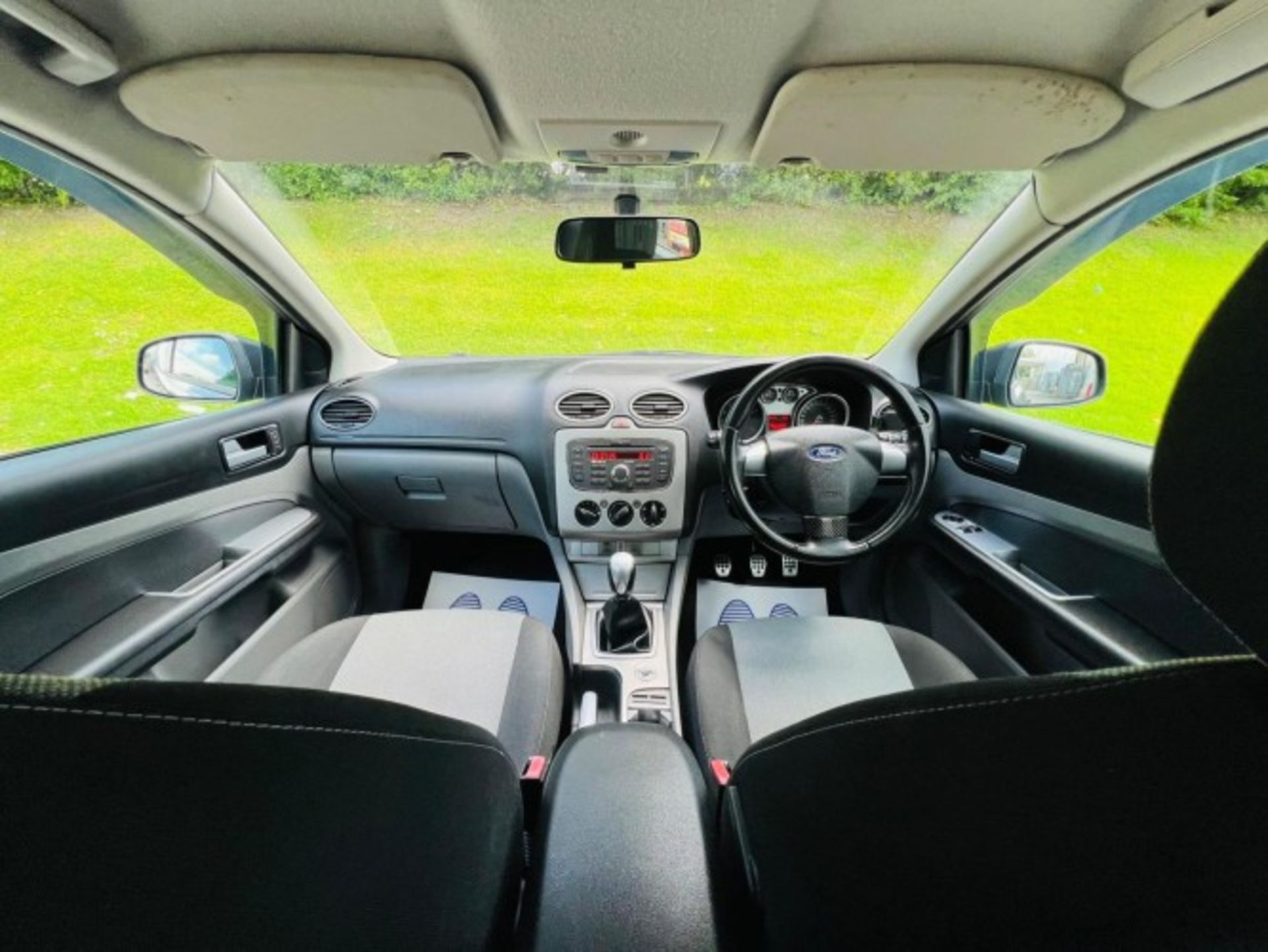 **(ONLY 98K MILEAGE)** 2009 FORD FOCUS 1.8 ZETEC S 5DR HATCHBACK >-NO VAT ON HAMMER-< - Image 31 of 40