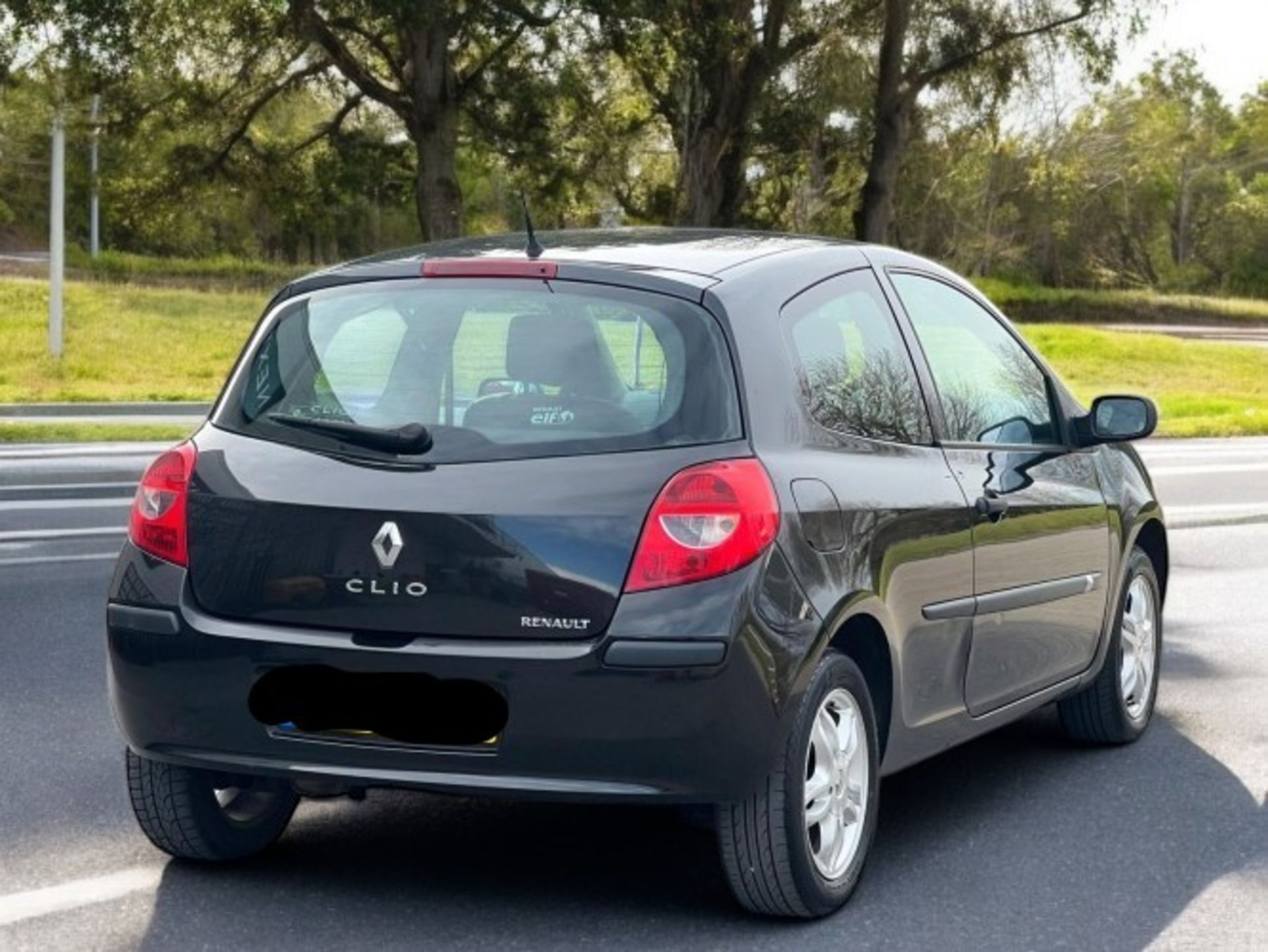 2006 RENAULT CLIO 1.2 16V EXTREME – 3DR HATCHBACK – BLACK >>--NO VAT ON HAMMER--<< - Image 4 of 26