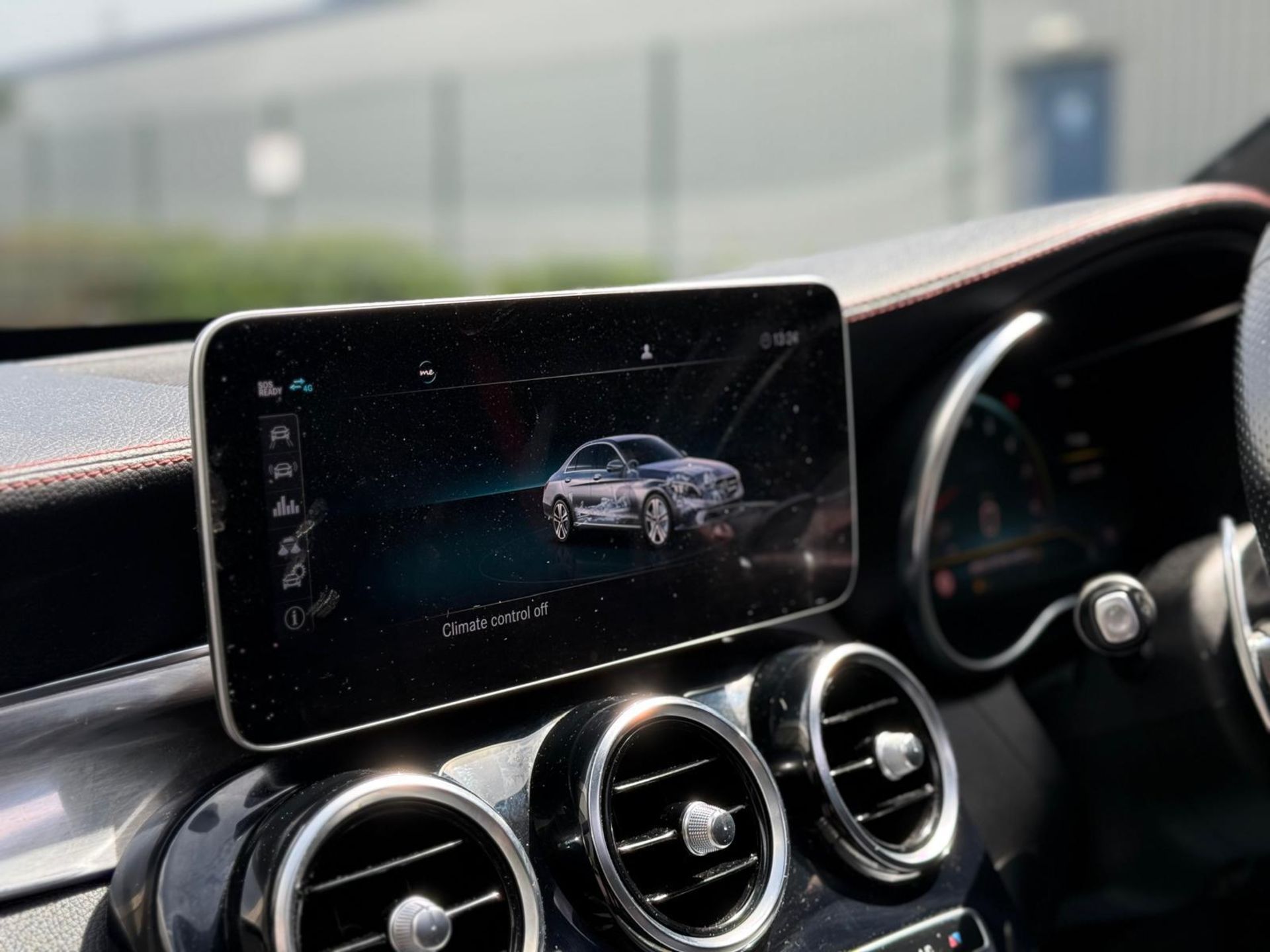 2019 MERCEDES-BENZ AMG C 43 PREMIUM PLUS – 4MATIC – 3.0 V6 >>--NO VAT ON HAMMER--<< - Image 36 of 38
