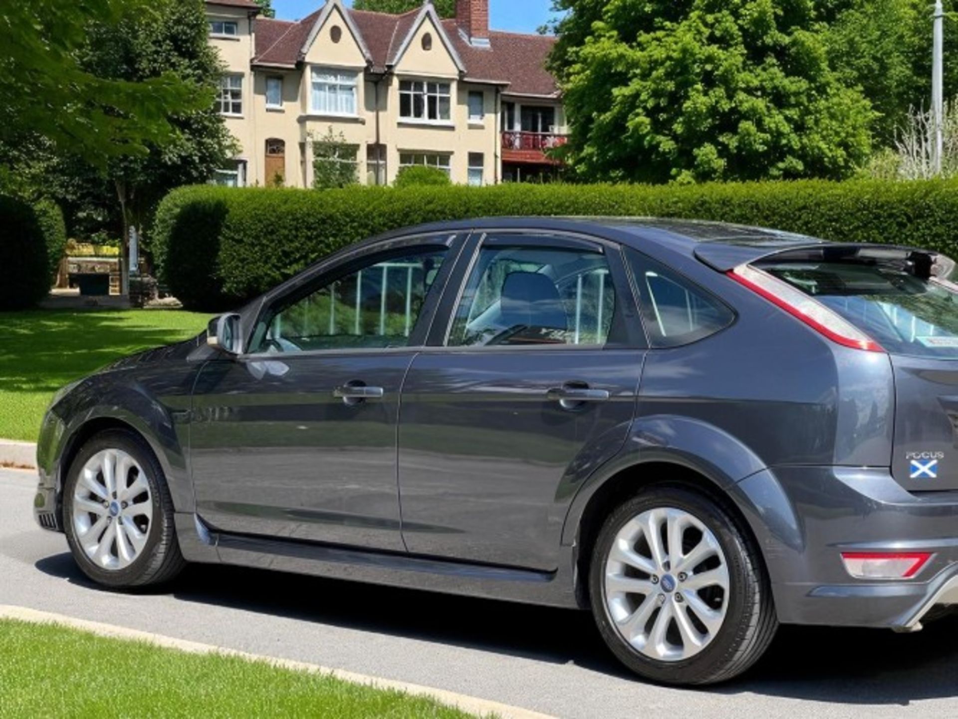**(ONLY 98K MILEAGE)** 2009 FORD FOCUS 1.8 ZETEC S 5DR HATCHBACK >-NO VAT ON HAMMER-< - Image 10 of 40