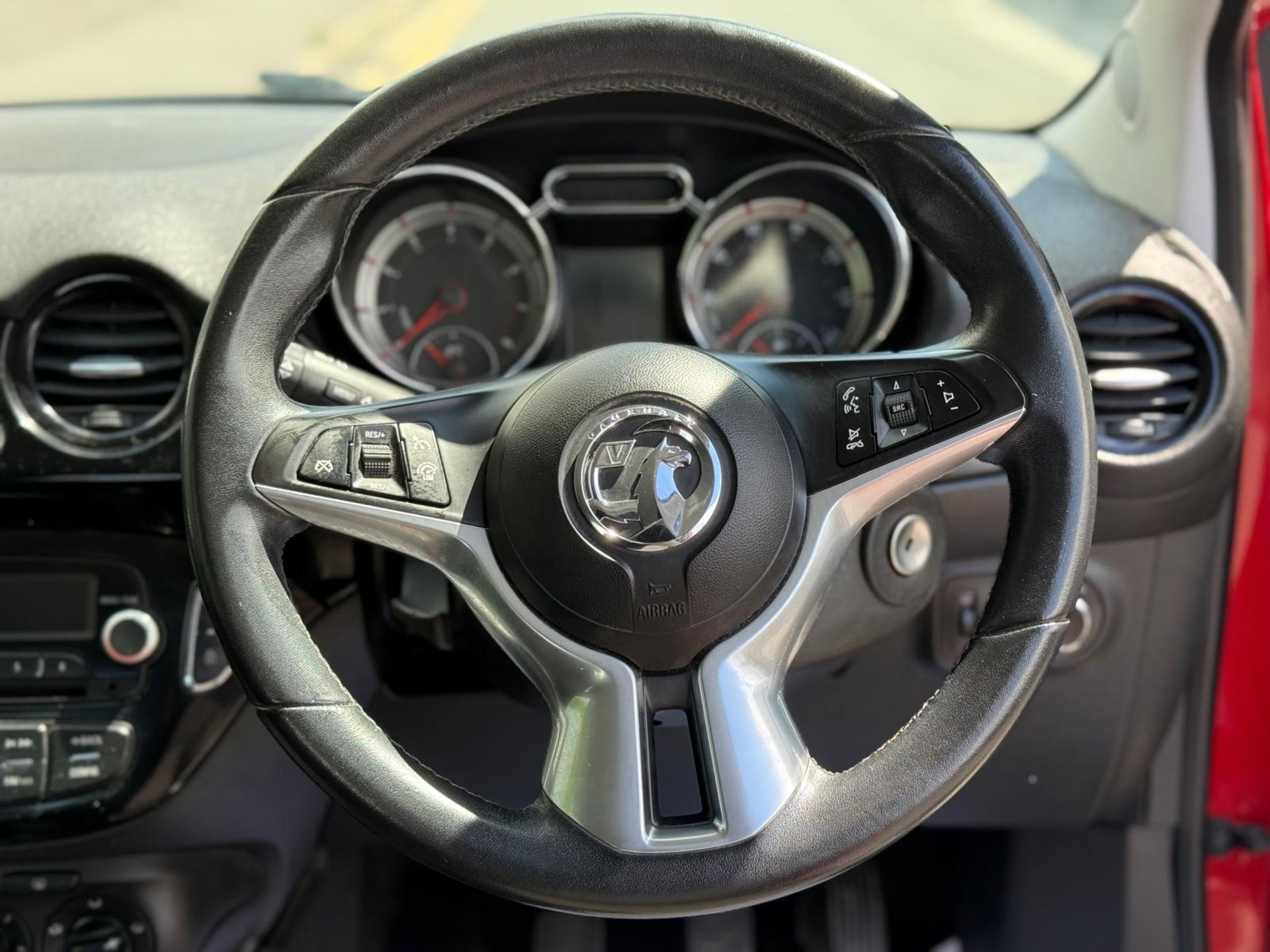 2015 VAUXHALL ADAM 1.2I JAM EURO 6 – 88K MILES – FSH >>--NO VAT ON HAMMER--<< - Image 29 of 35