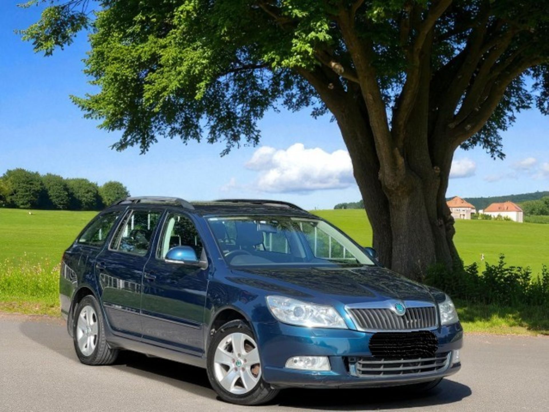 2012 SKODA OCTAVIA 1.6 TDI ELEGANCE DSG – 5DR ESTATE >>--NO VAT ON HAMMER--<< - Image 4 of 41