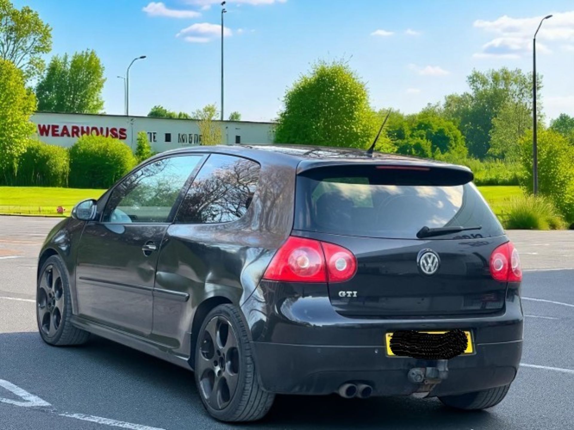 2007-57 VOLKSWAGEN GOLF 2.0 TFSI GTI 3DR – ULEZ COMPLIANT >>--NO VAT ON HAMMER--<< - Image 9 of 32