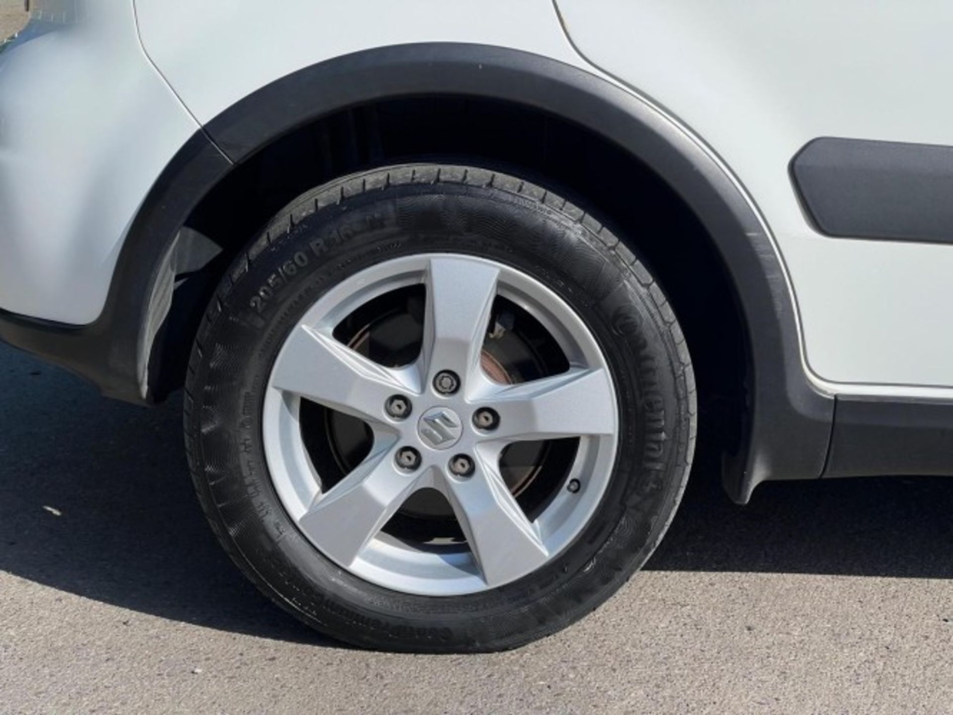2011 SUZUKI SX4 1.6 SZ5 4GRIP 5DR – 114,414 MILES >>--NO VAT ON HAMMER--<< - Image 19 of 27