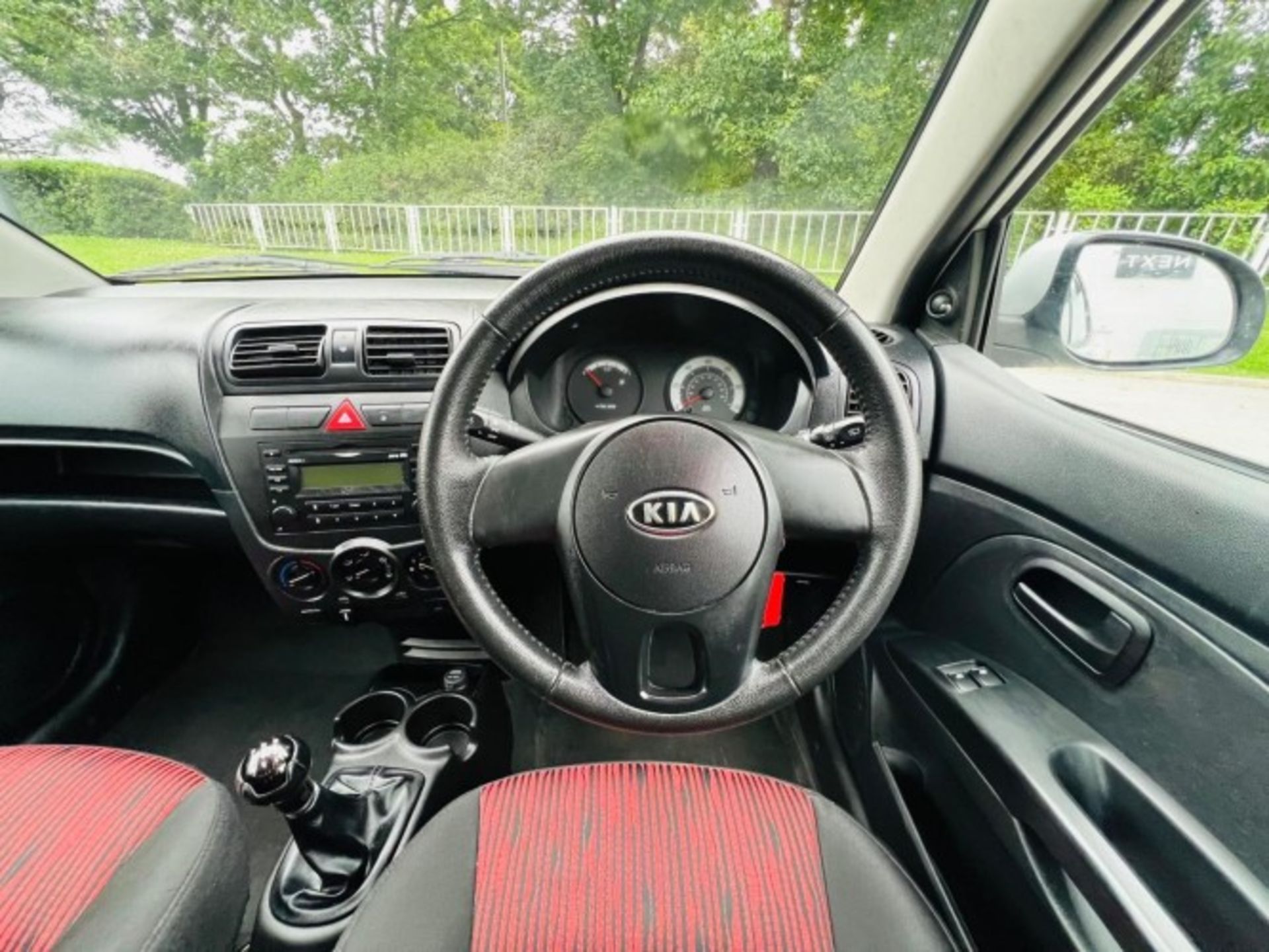 *(ONLY 51K MILEAGE)** 2010 KIA PICANTO 1.0 SPICE 5DR HATCHBACK – MANUAL PETROL>-NO VAT ON HAMMER-< - Image 33 of 37