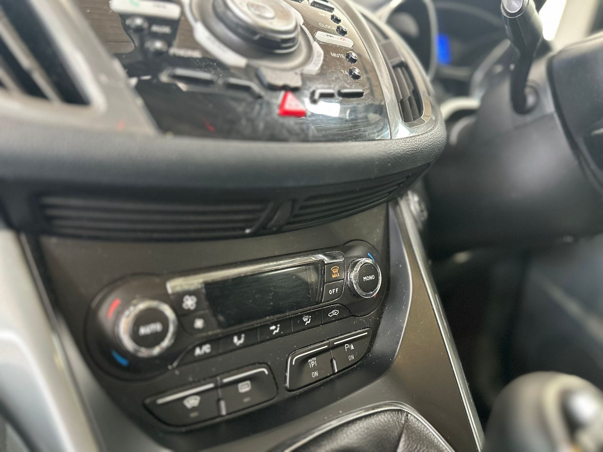 2012 FORD C-MAX TITANIUM TDCI – 1.6 DIESEL – MANUAL – 127K MILES >>--NO VAT ON HAMMER--<< - Image 14 of 20