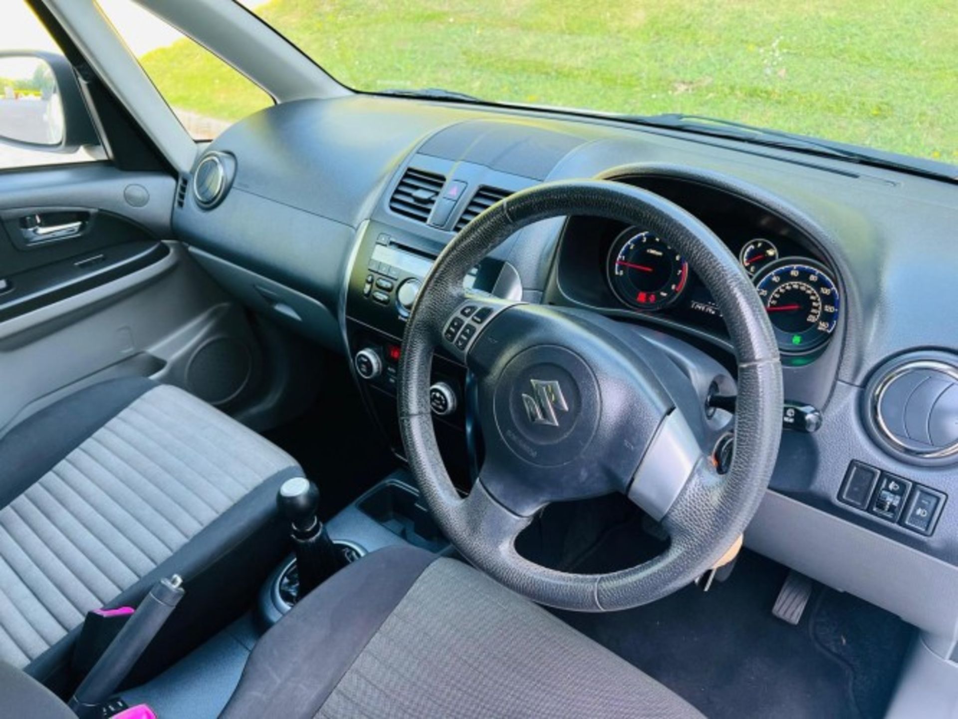 2011 SUZUKI SX4 1.6 SZ5 4GRIP 5DR – 114,414 MILES >>--NO VAT ON HAMMER--<< - Image 22 of 27