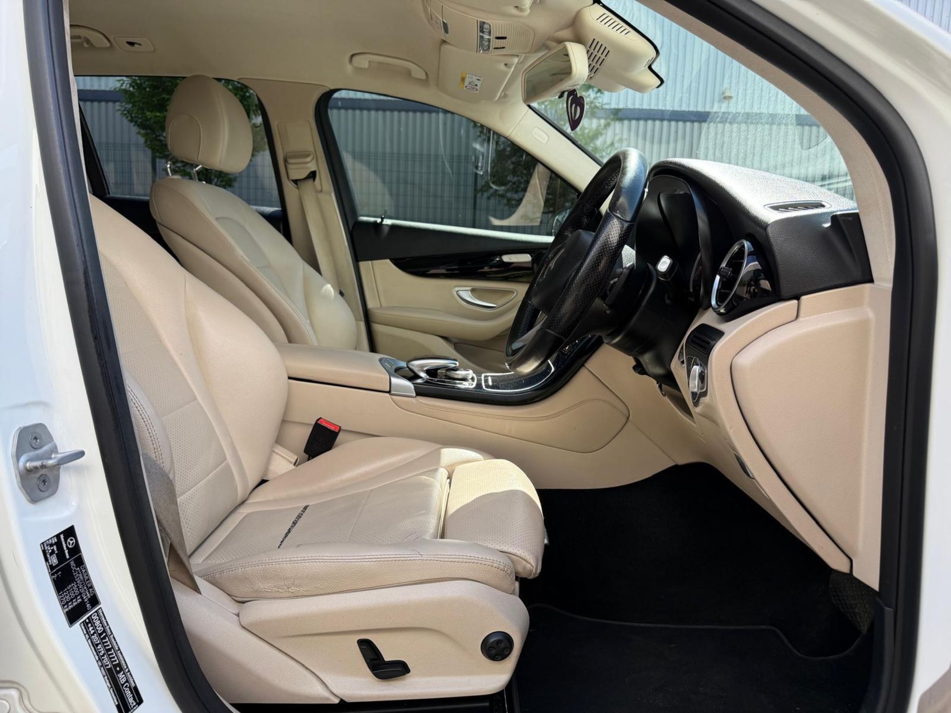 2016 MERCEDES-BENZ GLC 250D 4MATIC SE EXECUTIVE AUTO – EURO 6 – 138K MILES >>--NO VAT ON HAMMER--<< - Image 29 of 35