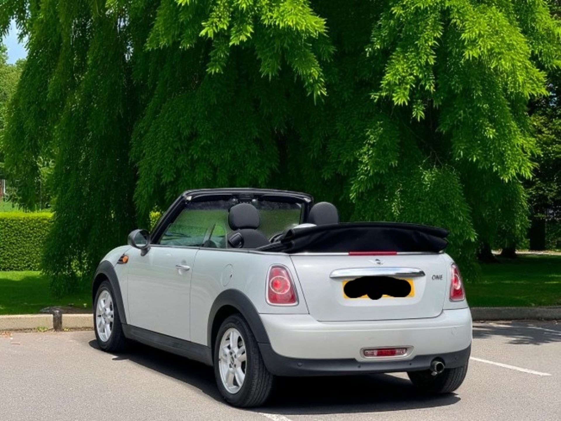 2012 MINI CONVERTIBLE 1.6 ONE EURO 5 – MANUAL – PETROL – 2 DOOR >>--NO VAT ON HAMMER--<< - Image 6 of 34