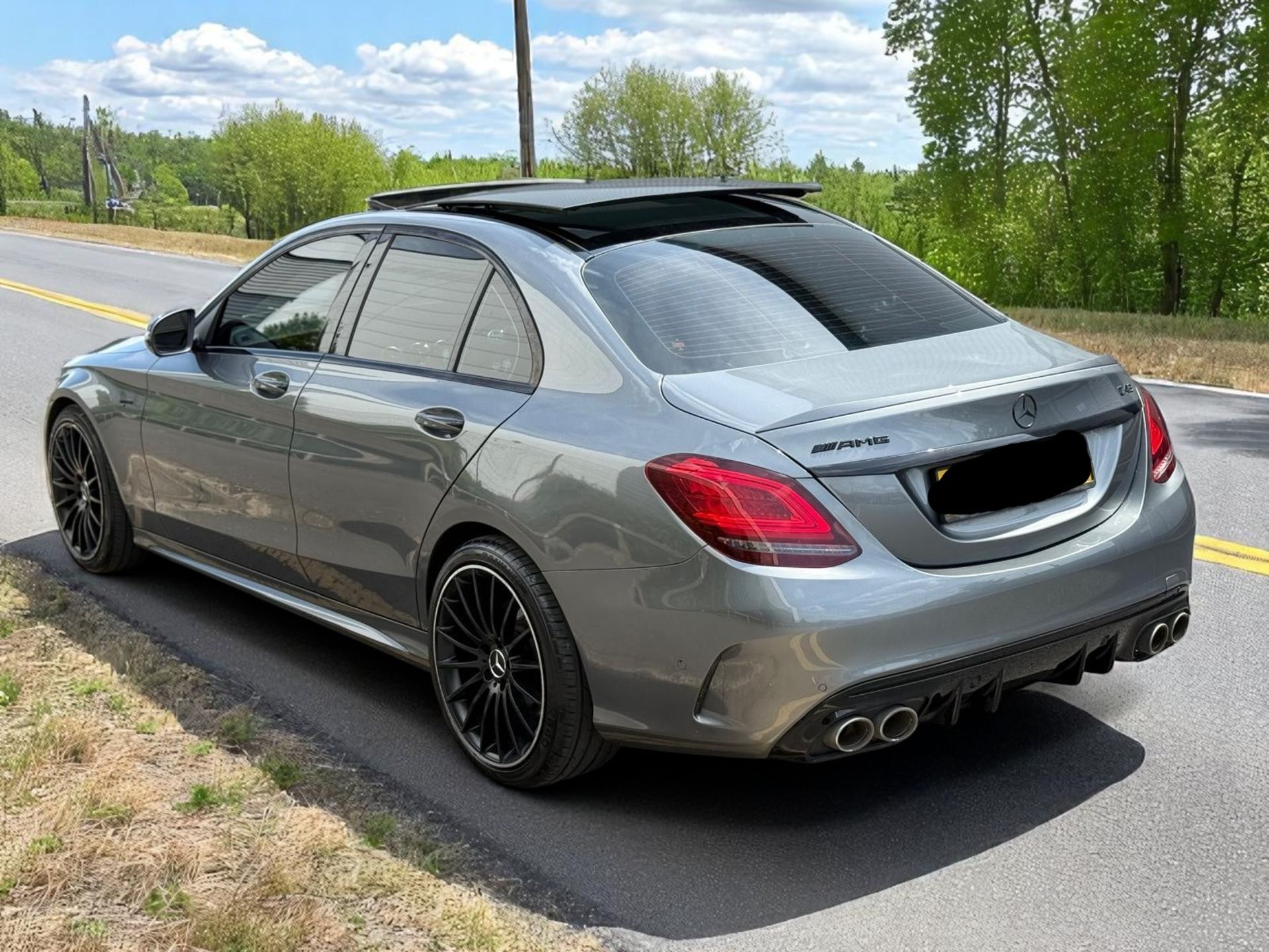 2019 MERCEDES-BENZ AMG C 43 PREMIUM PLUS – 4MATIC – 3.0 V6 >>--NO VAT ON HAMMER--<< - Image 5 of 38