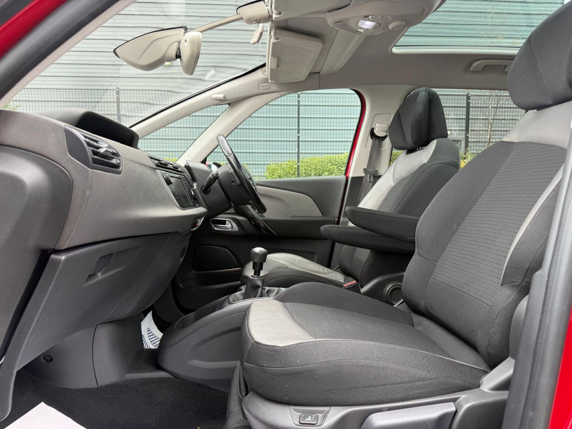2016 CITROËN GRAND C4 PICASSO EXCLUSIVE+ 1.6 BLUEHDI– 96K MILES – RED >>--NO VAT ON HAMMER--<< - Image 27 of 39