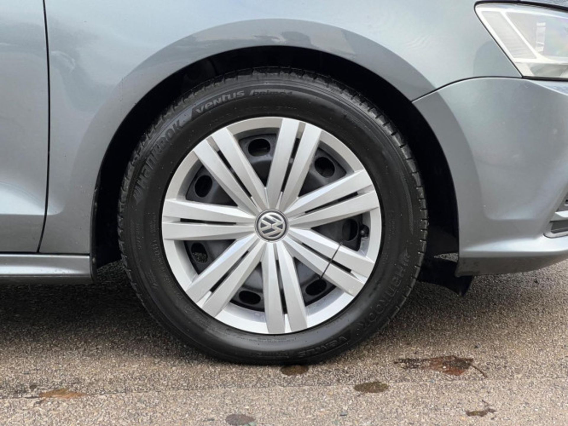 2016 VOLKSWAGEN JETTA 2.0 TDI BLUEMOTION TECH S >>--NO VAT ON HAMMER--<< - Image 14 of 25