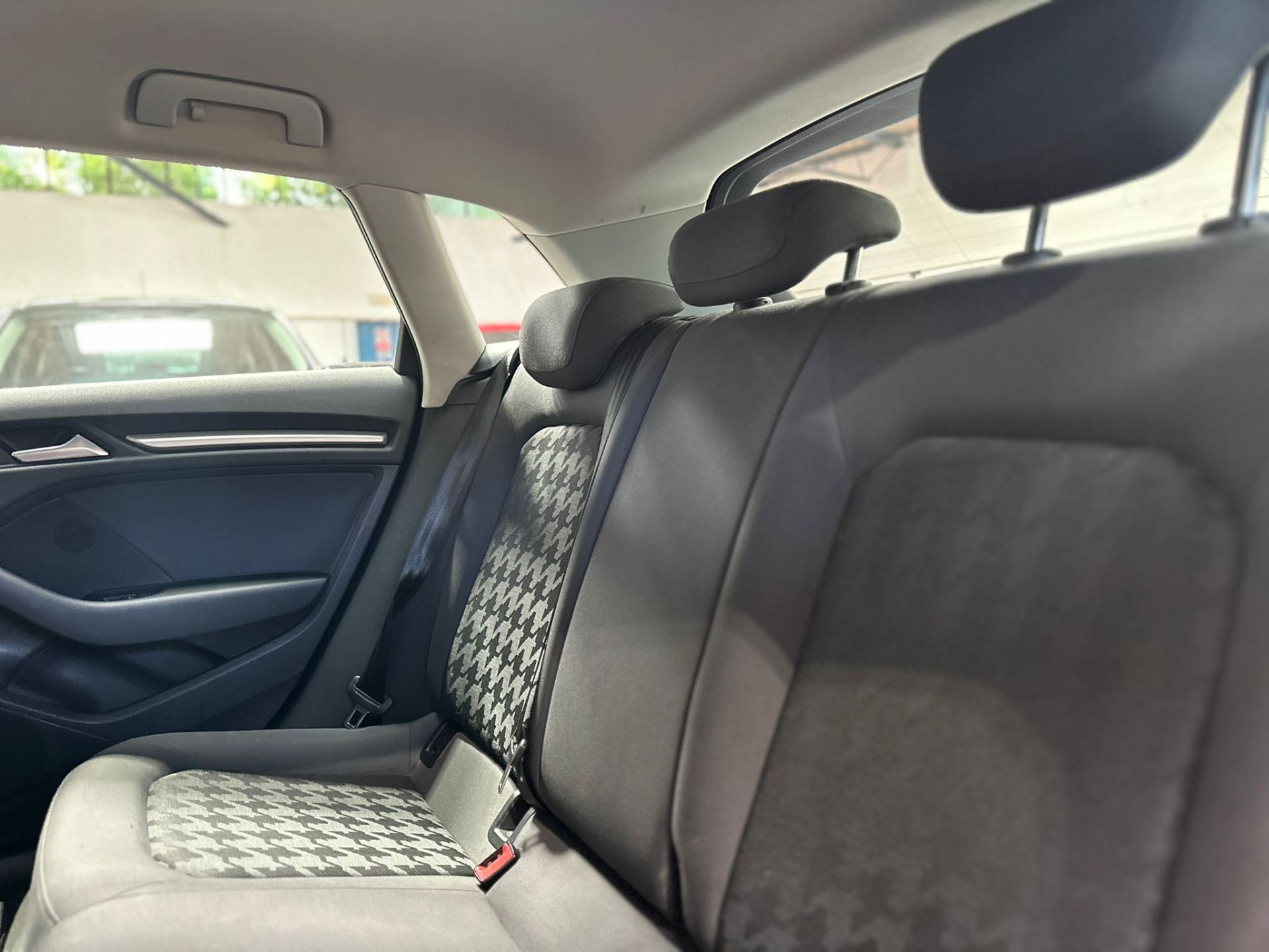 2015 AUDI A3 SE TECHNIK TDI – 1.6L DIESEL – MANUAL – SPORTBACK >>--NO VAT ON HAMMER--<< - Image 19 of 22