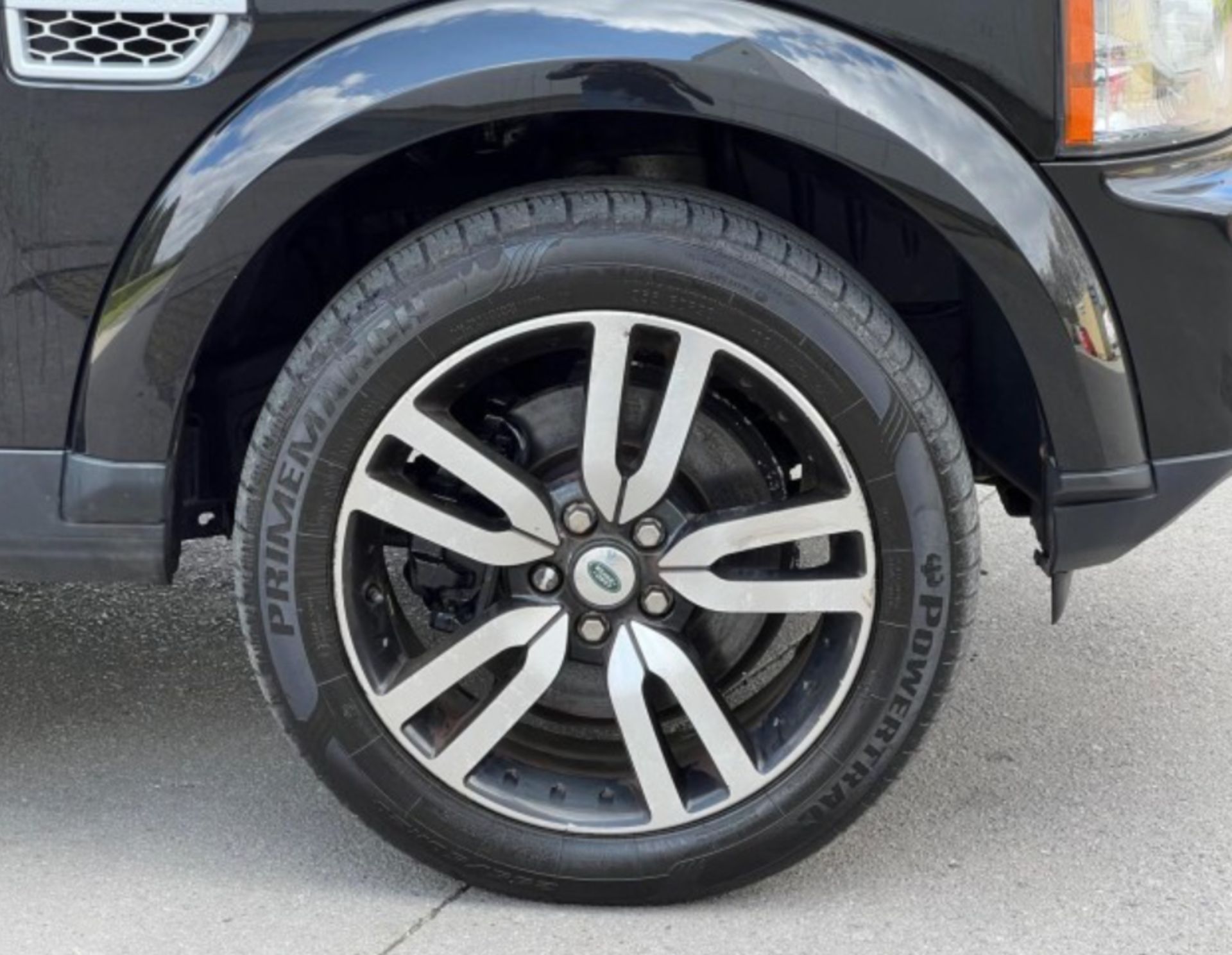 LAND ROVER DISCOVERY 4 3.0 SD V6 HSE AUTO 4WD EURO 5 5DR – 123K MILES >>--NO VAT ON HAMMER--<< - Image 11 of 25