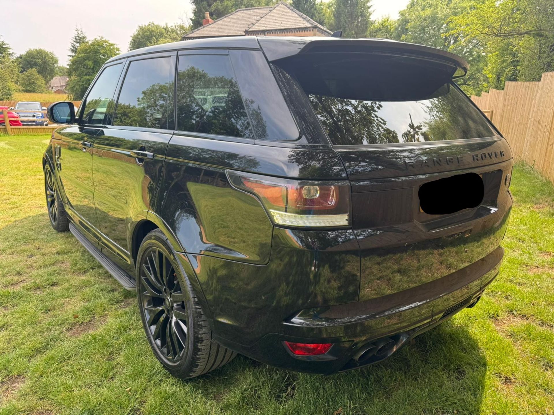 2015 LAND ROVER RANGE ROVER SPORT SVR V8 AUTO – 5.0L PETROL – 4WD >>--NO VAT ON HAMMER--<< - Image 17 of 31