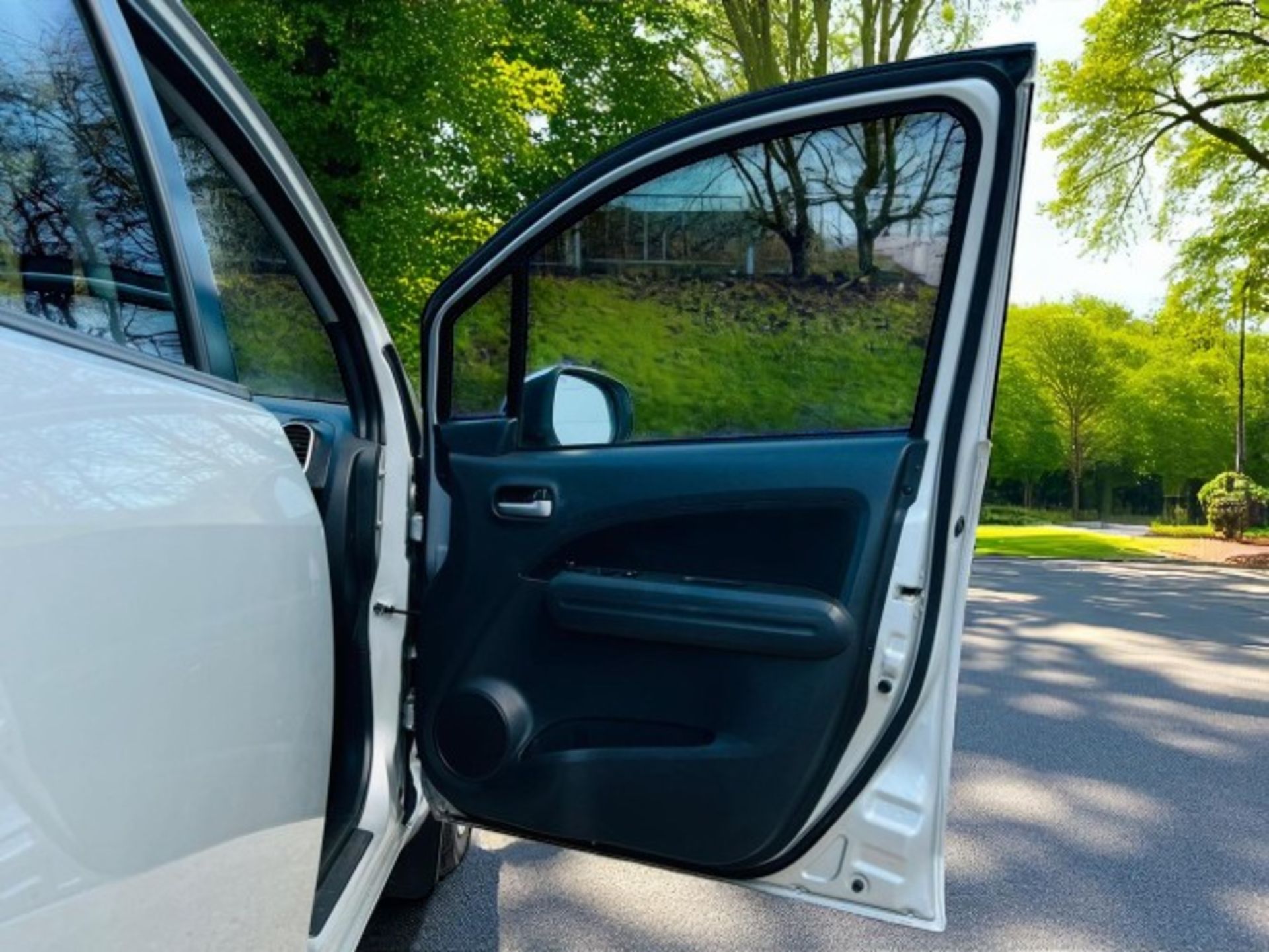 2010 SUZUKI SPLASH 1.0 12V GLS – MANUAL >>--NO VAT ON HAMMER--<< - Image 8 of 24