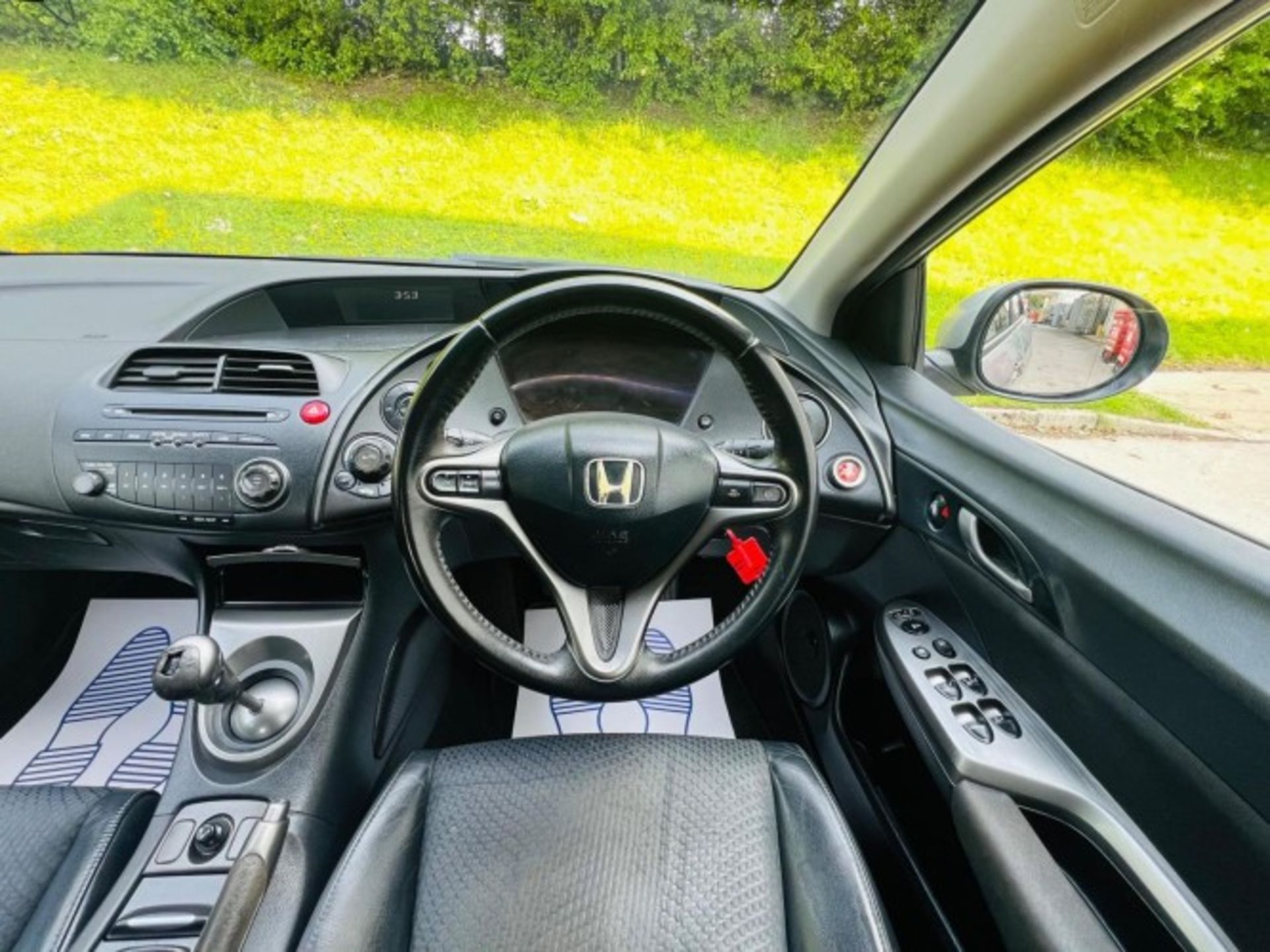 2010 HONDA CIVIC 1.4 I-VTEC SI 5DR – MANUAL HATCHBACK >>--NO VAT ON HAMMER--<< - Image 20 of 30